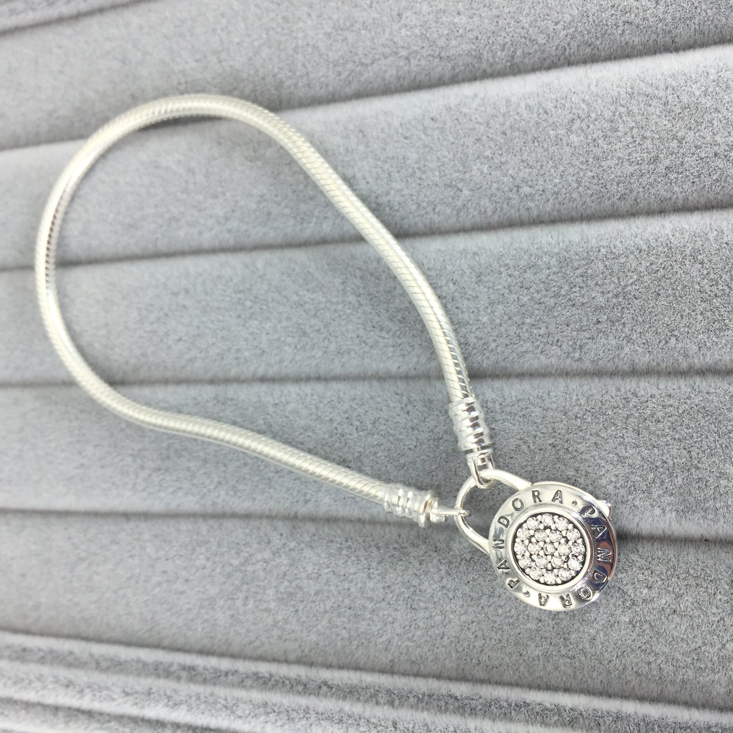 597092CZ
