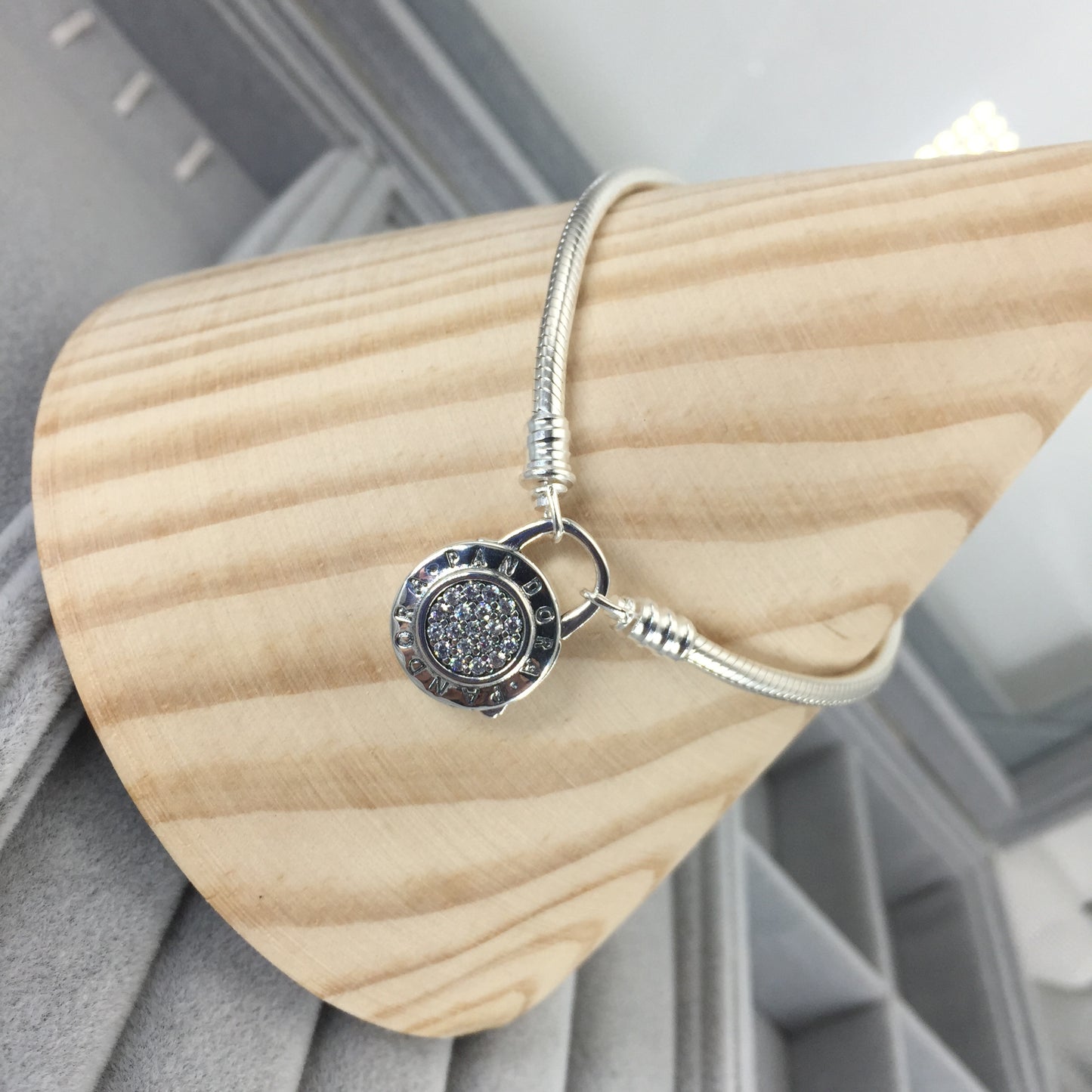 597092CZ