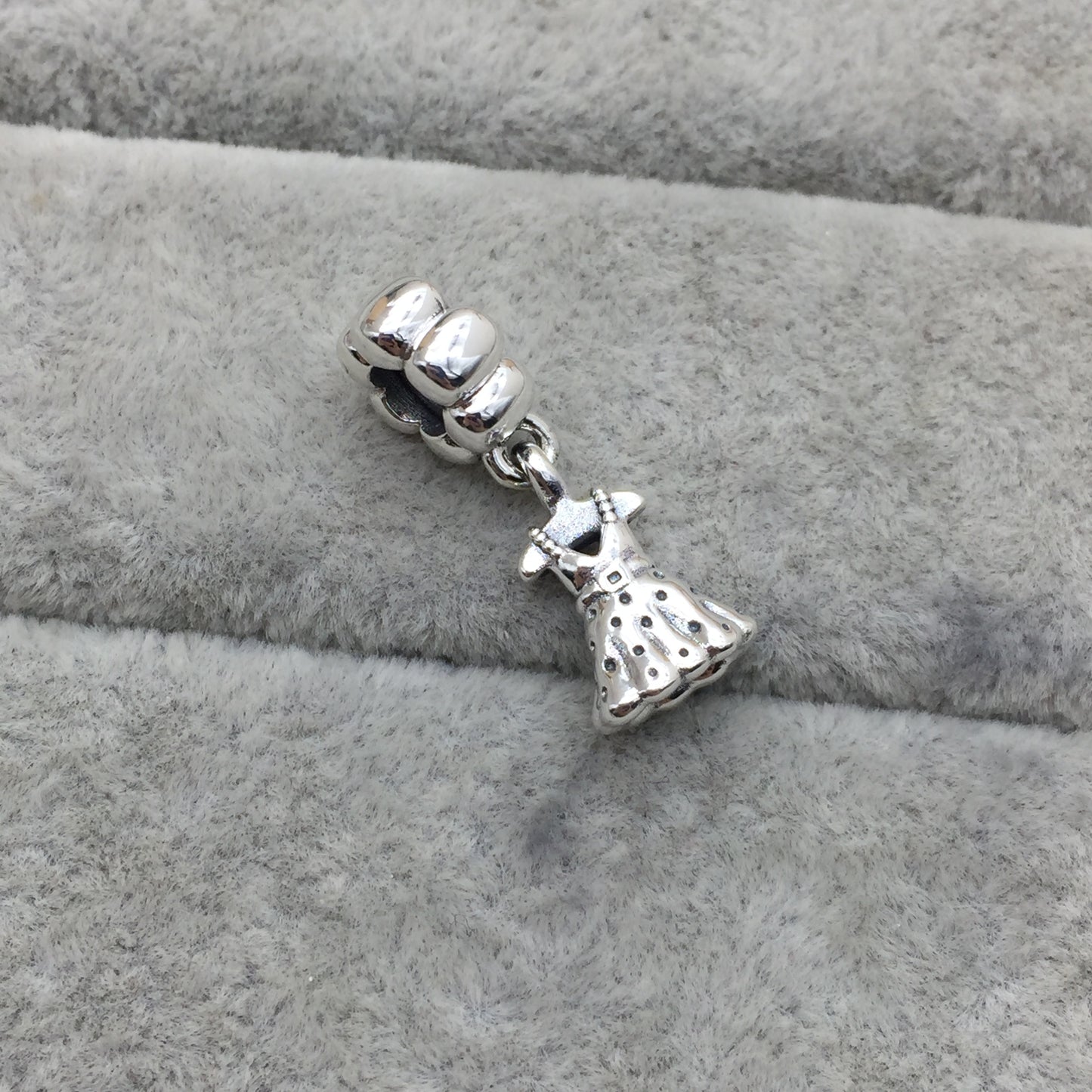 791031