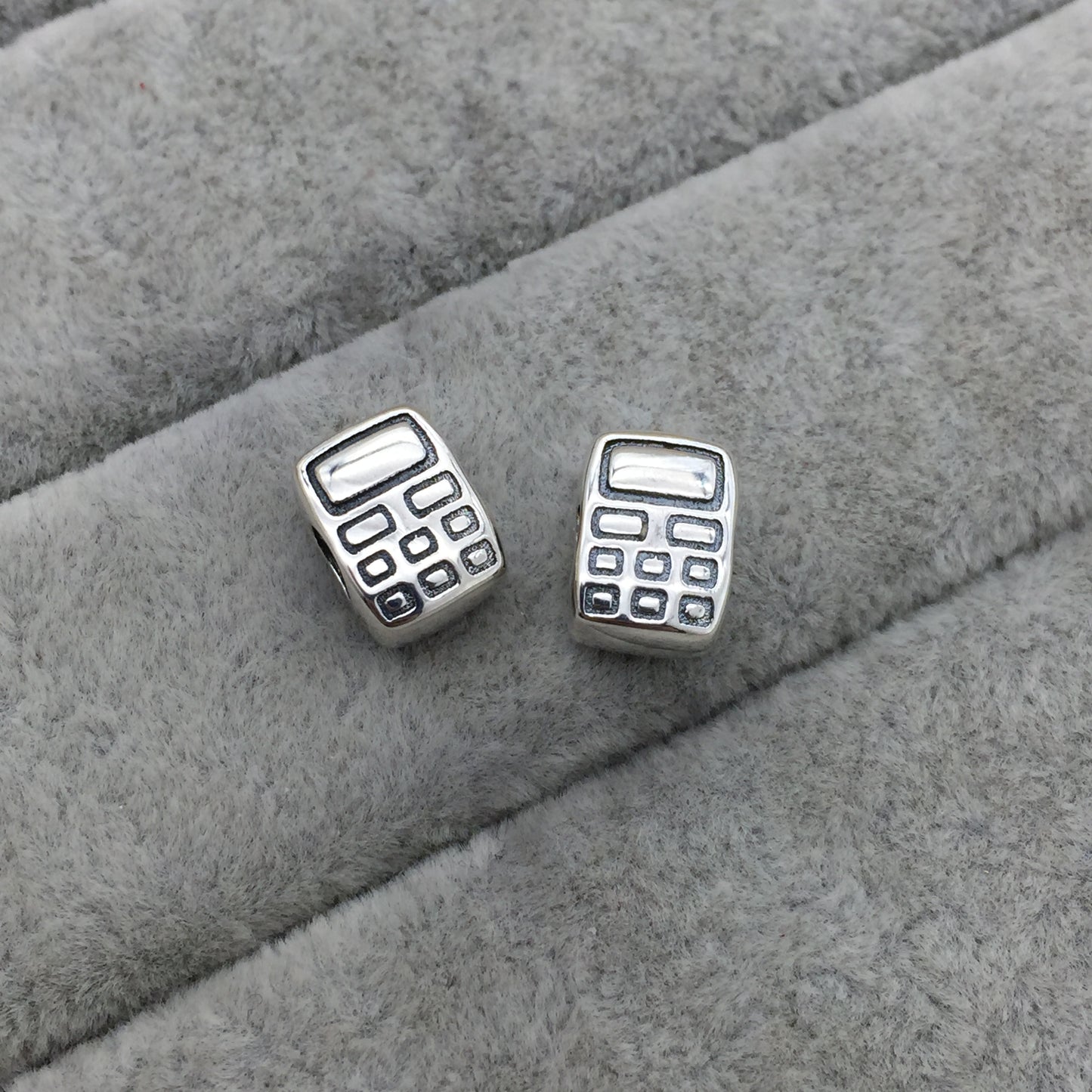 790293
