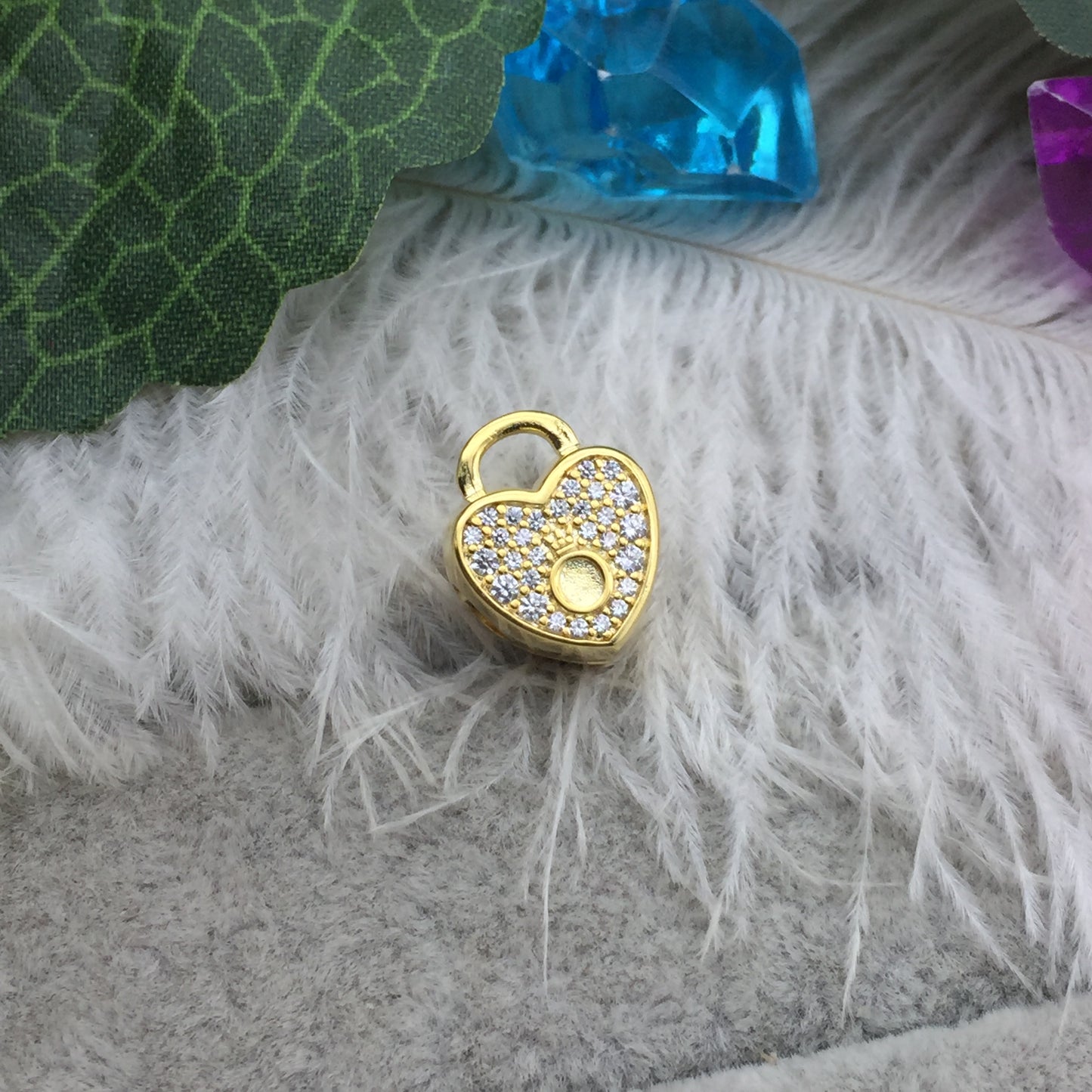 768005CZ