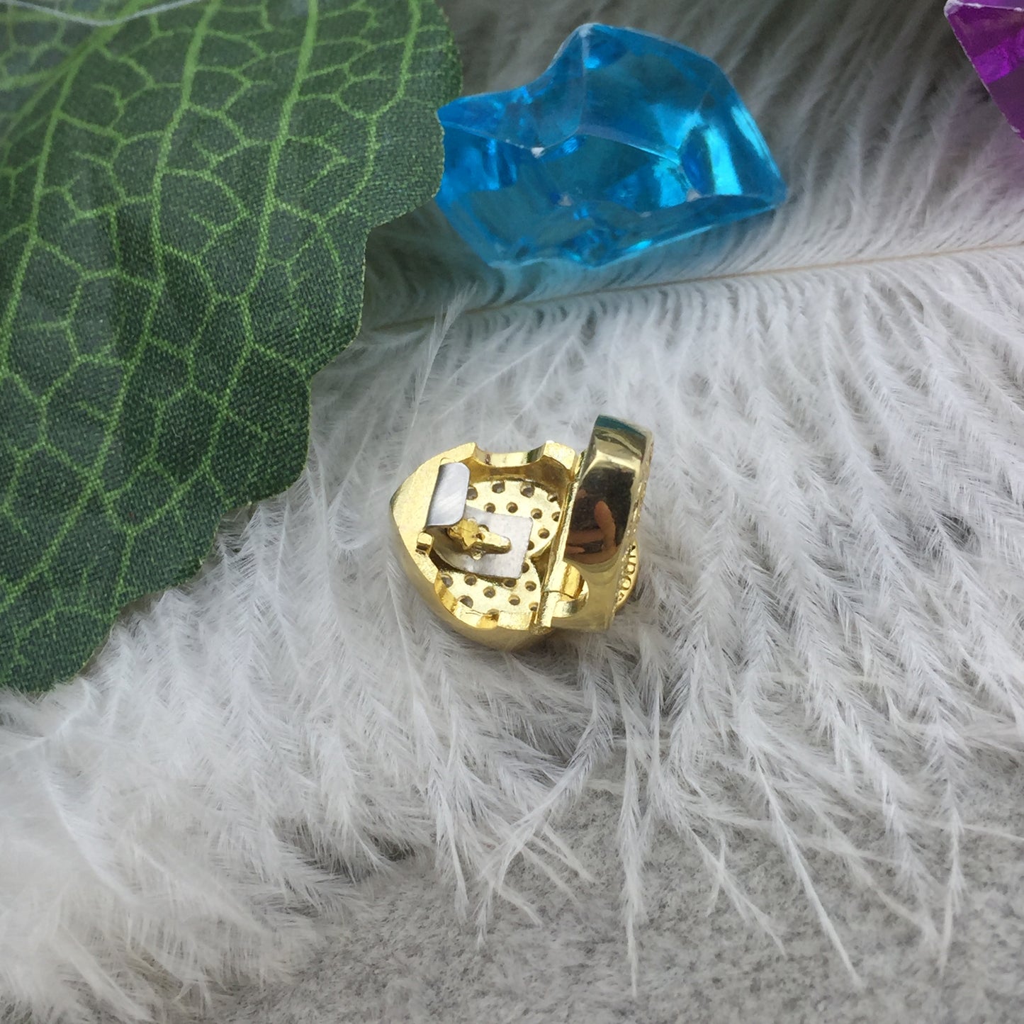 768005CZ