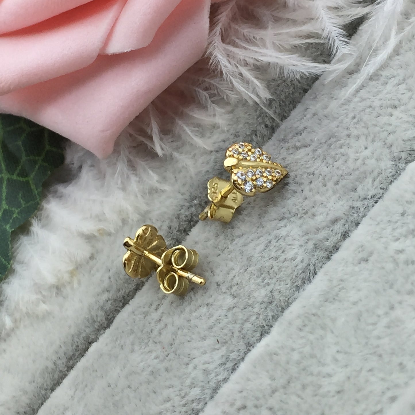 268334CZ