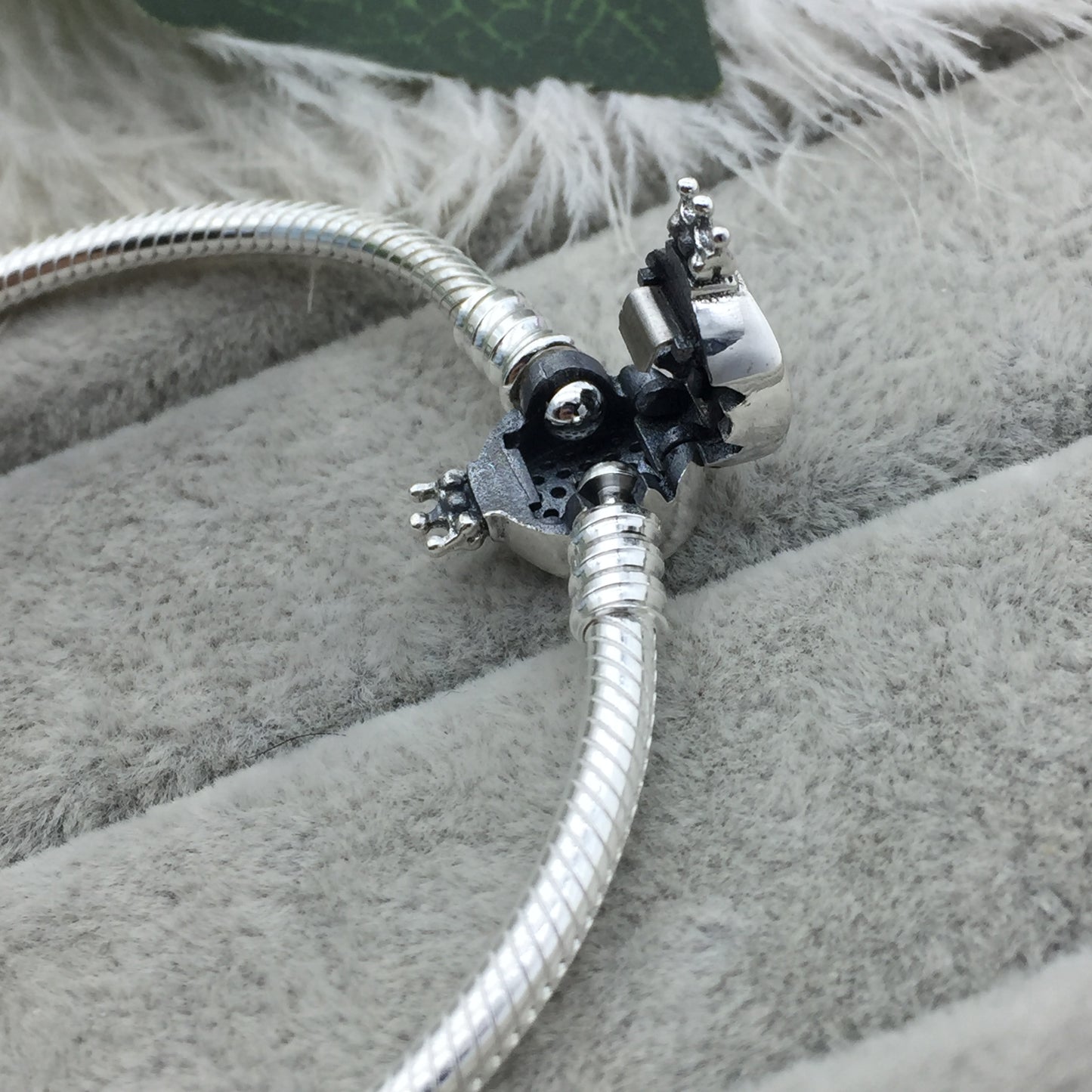 598286CZ