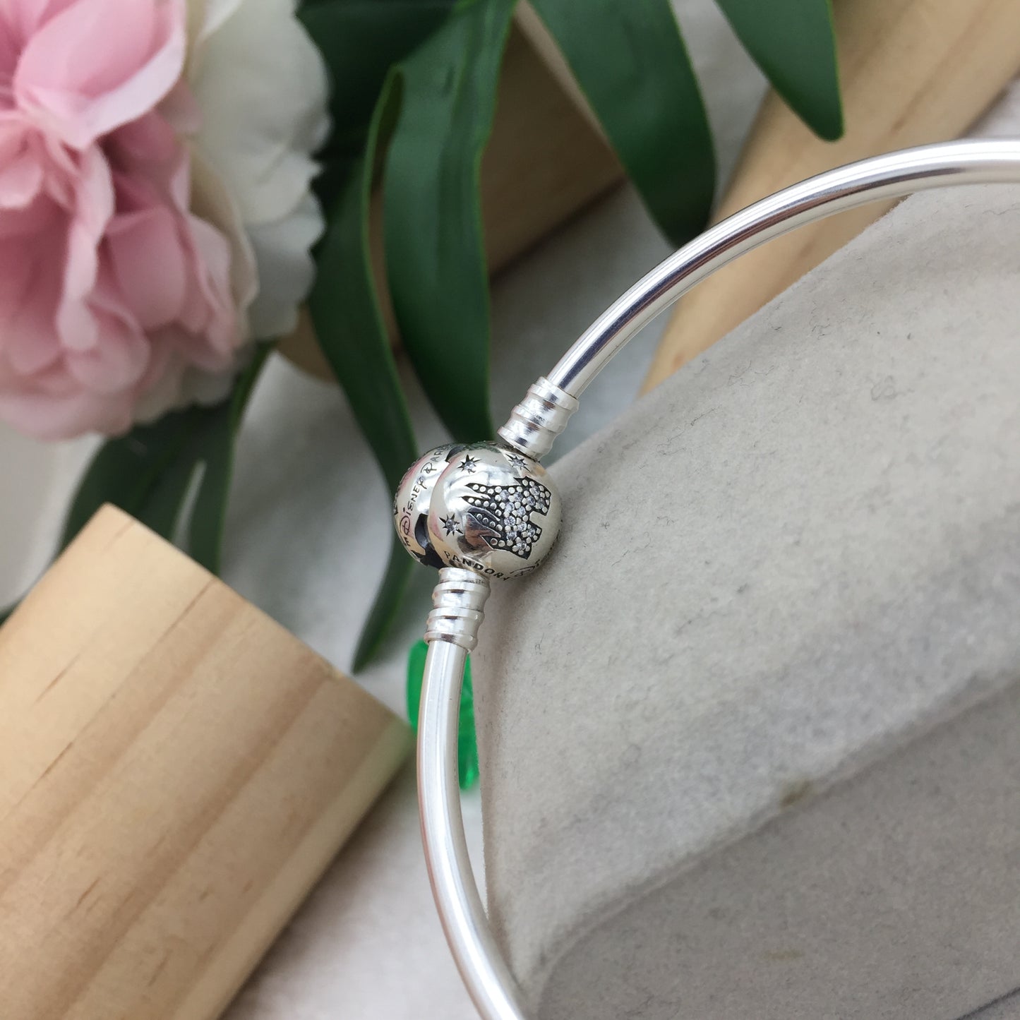597745CZ