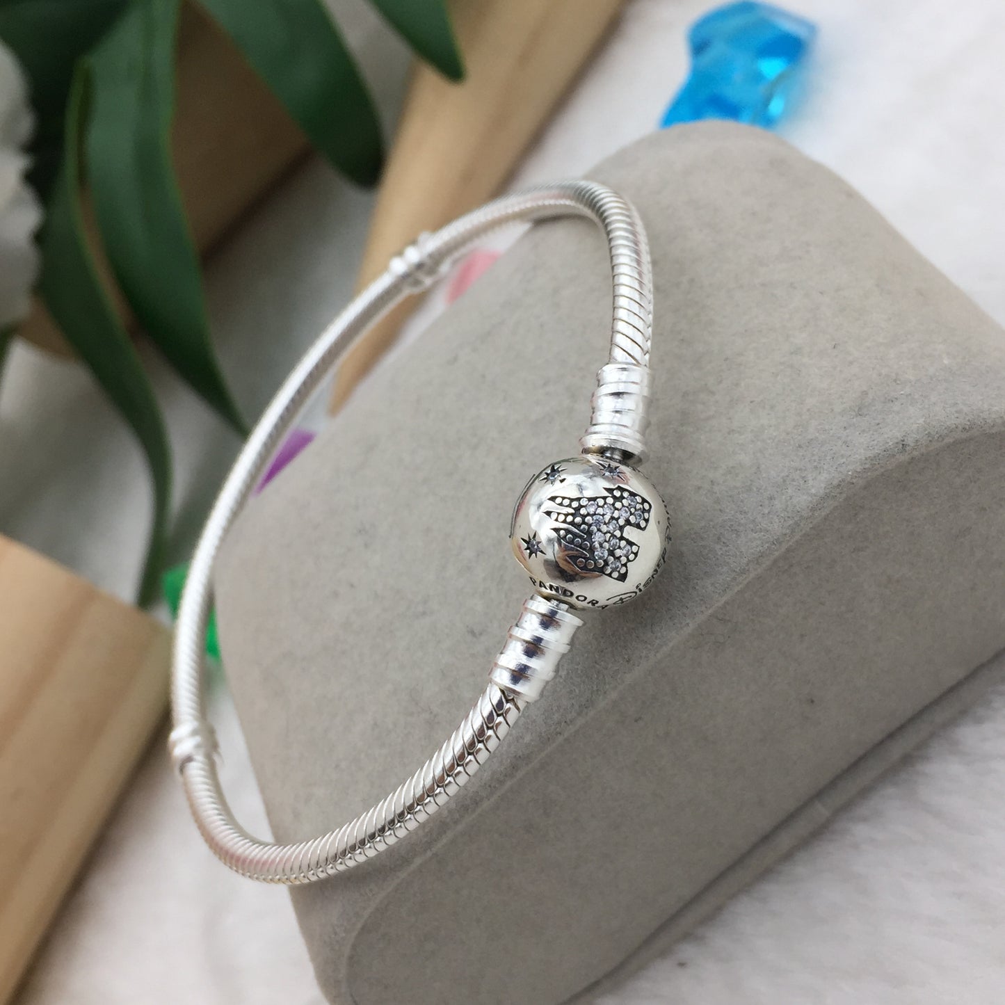 597145CZ