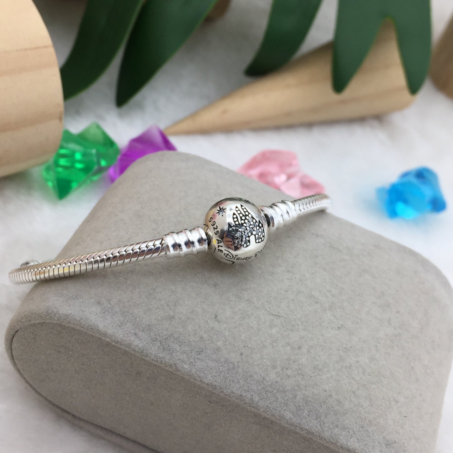597145CZ