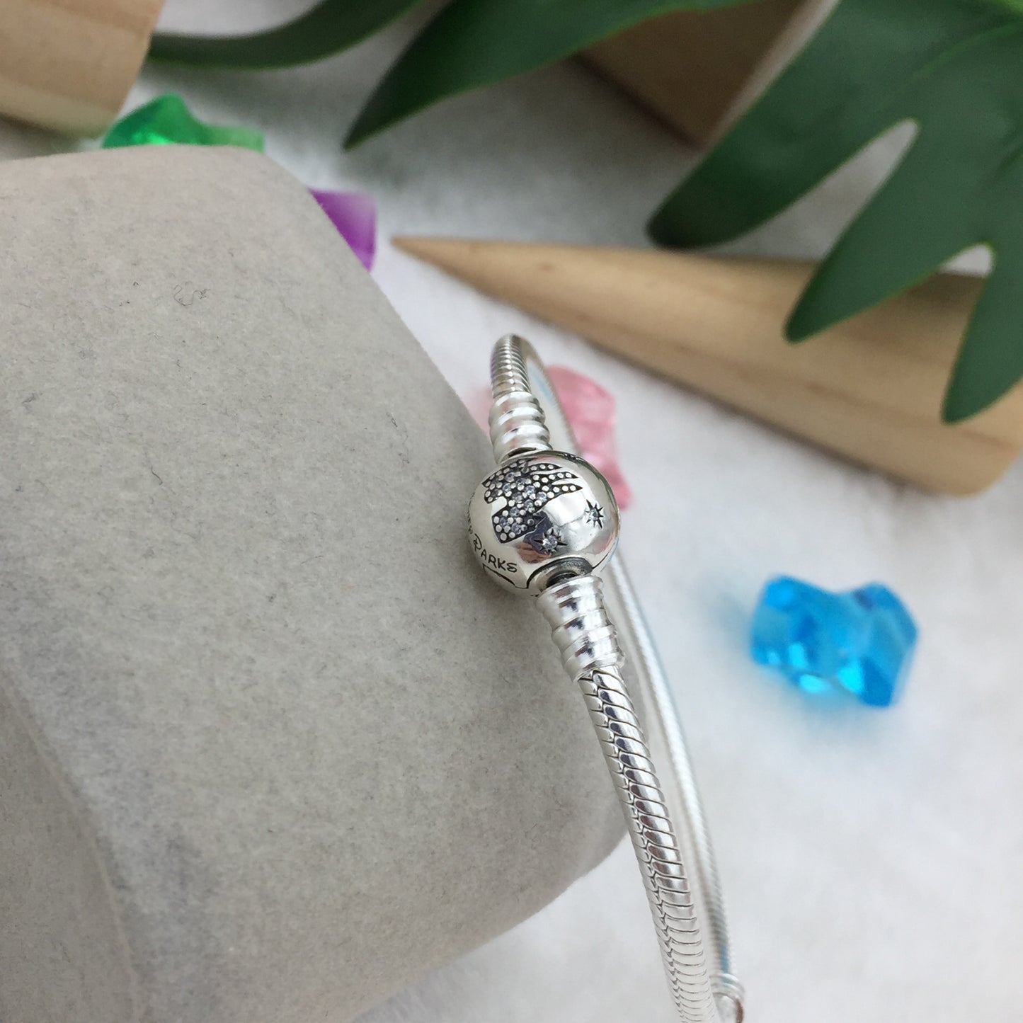 597145CZ