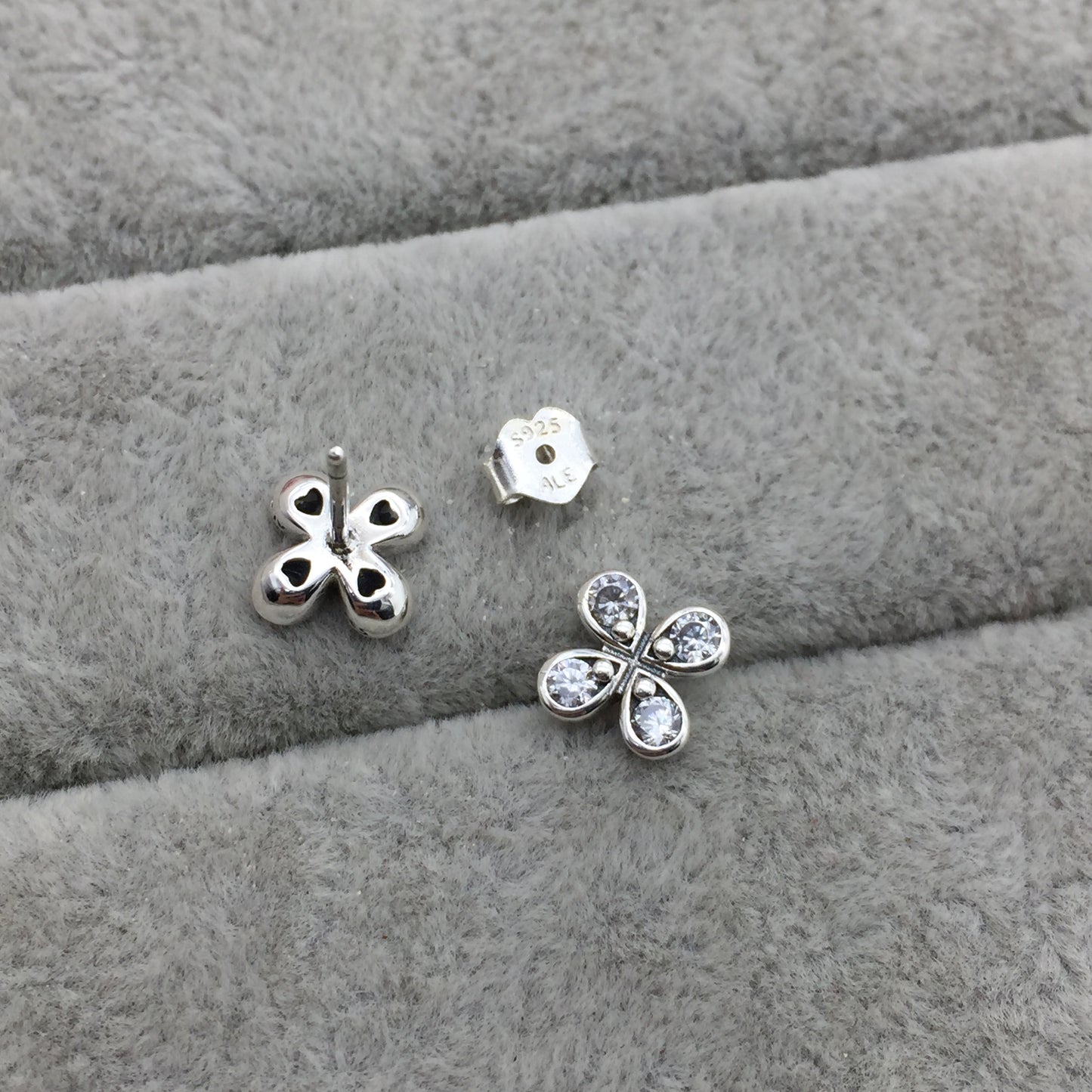 297968CZ