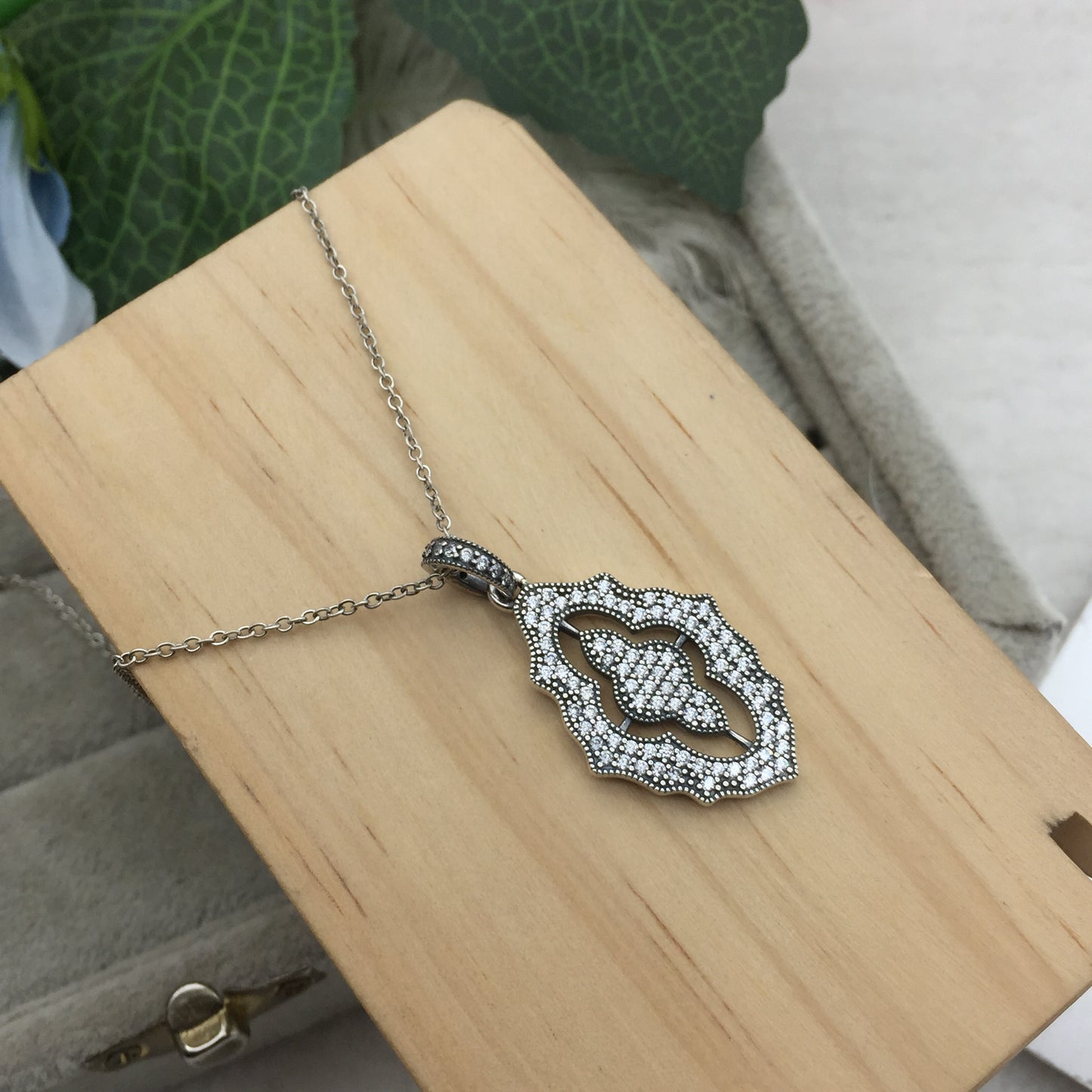 390362CZ