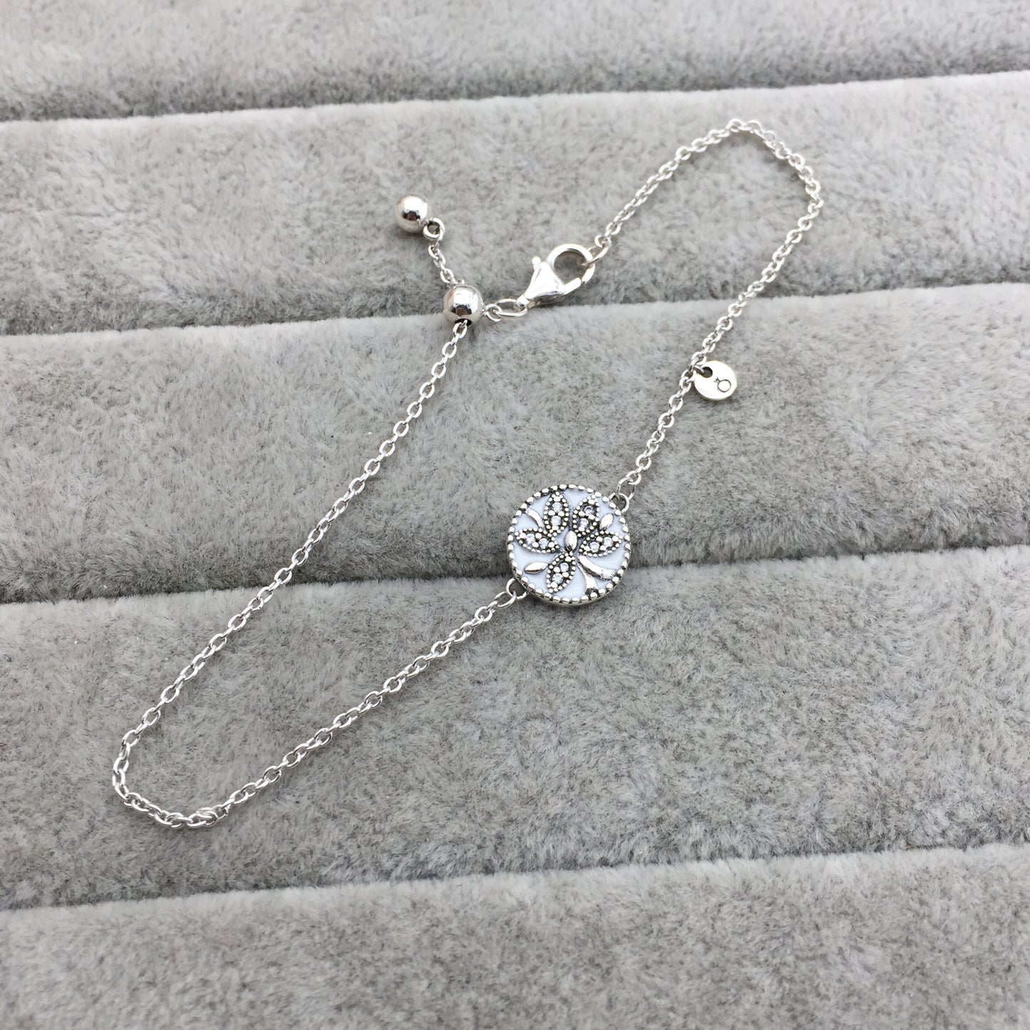 597776CZ