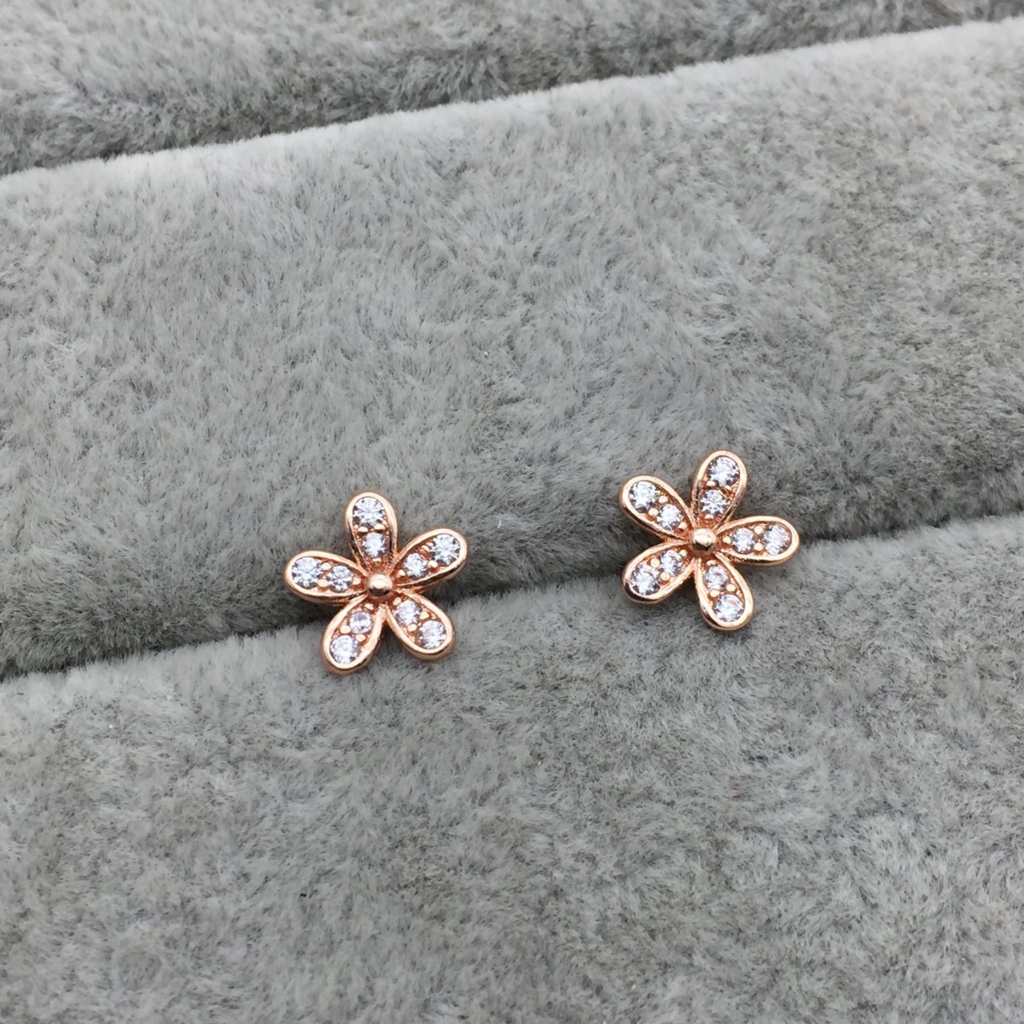 280570CZ