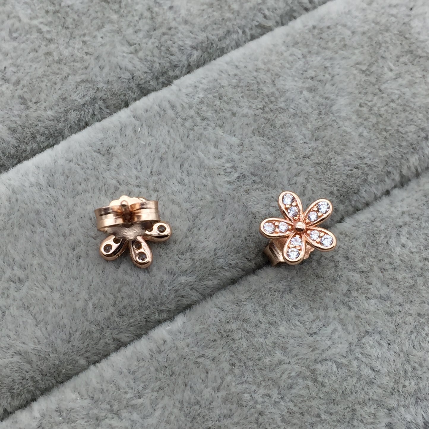 280570CZ