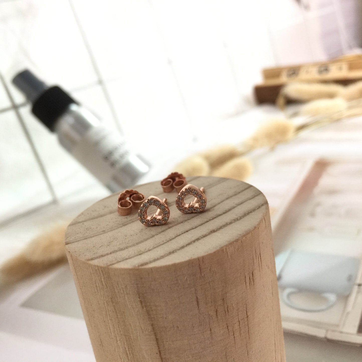 280528CZ