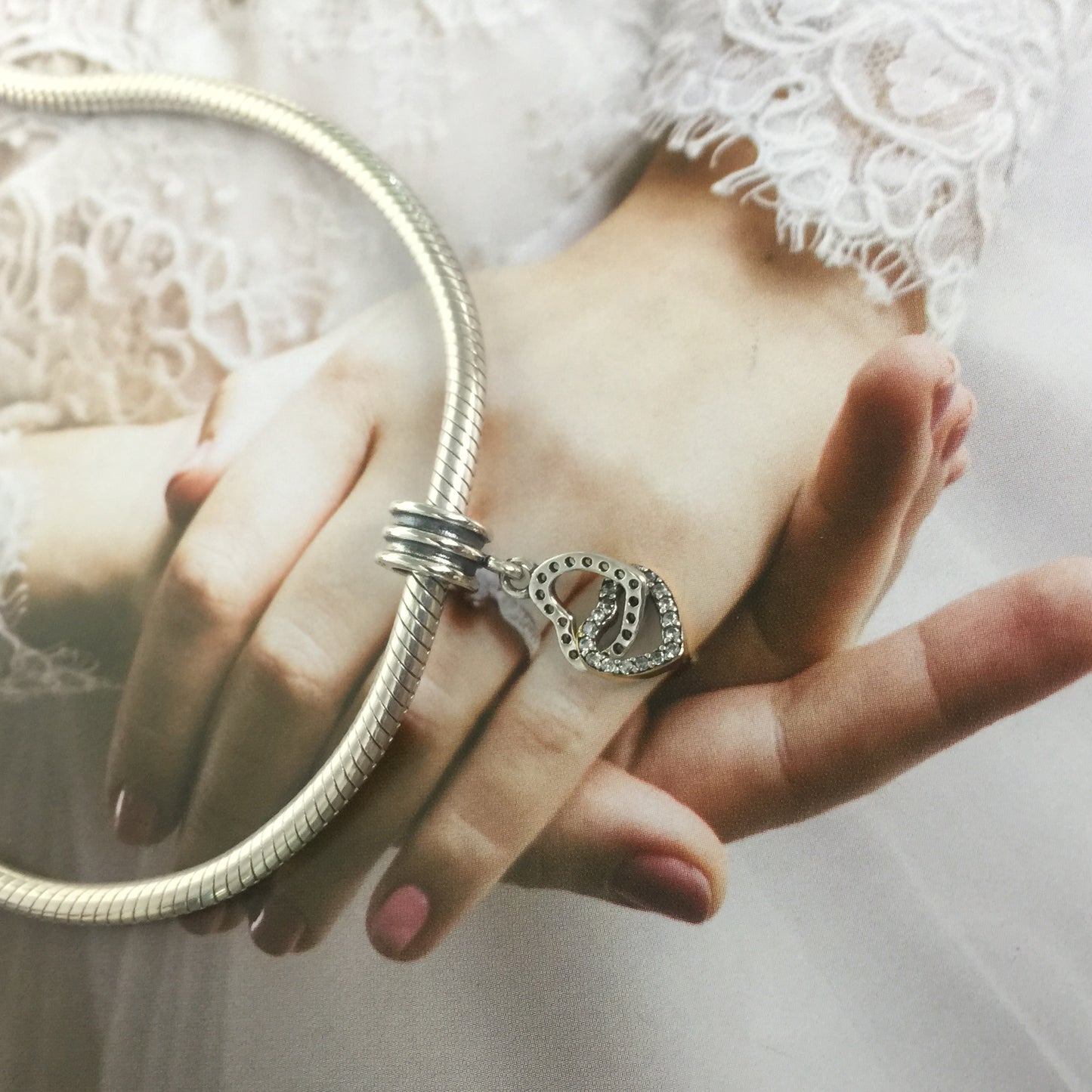792068CZ