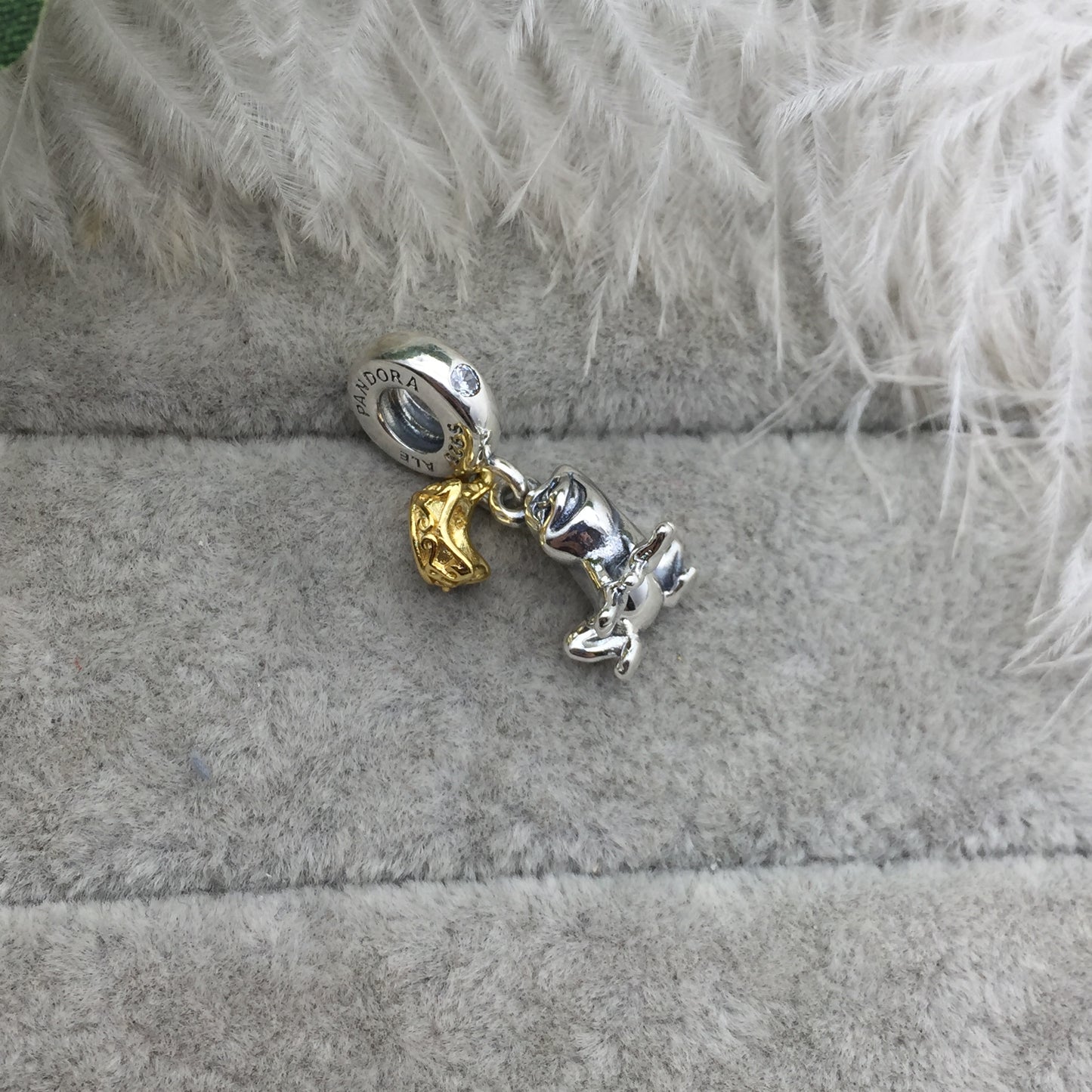 768235CZ
