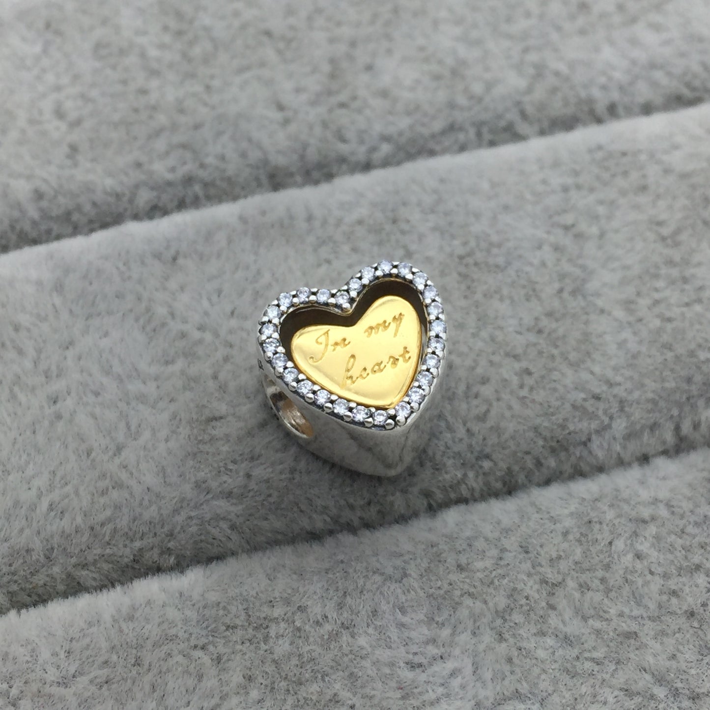 767606CZ