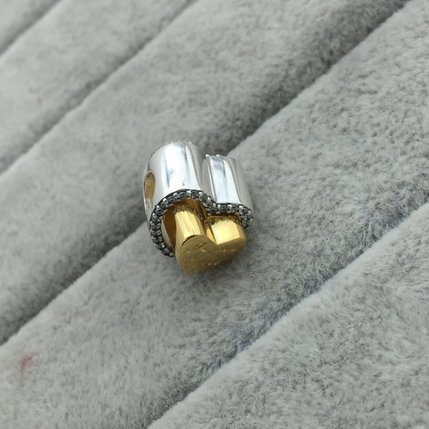 767606CZ