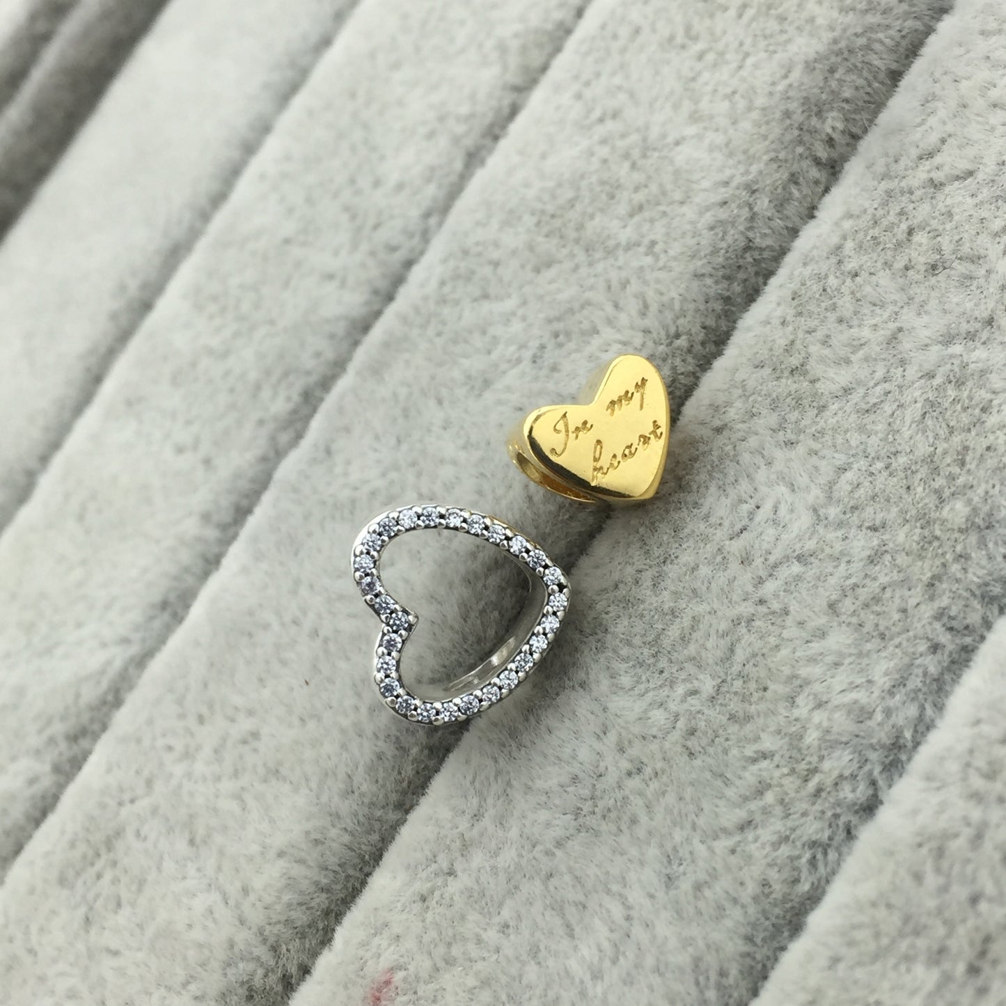 767606CZ