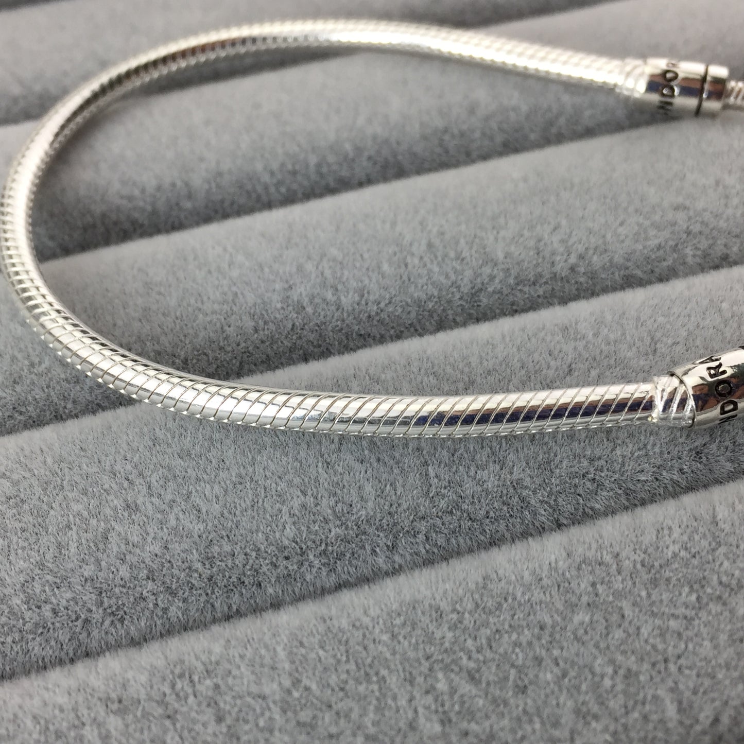 597125CZ
