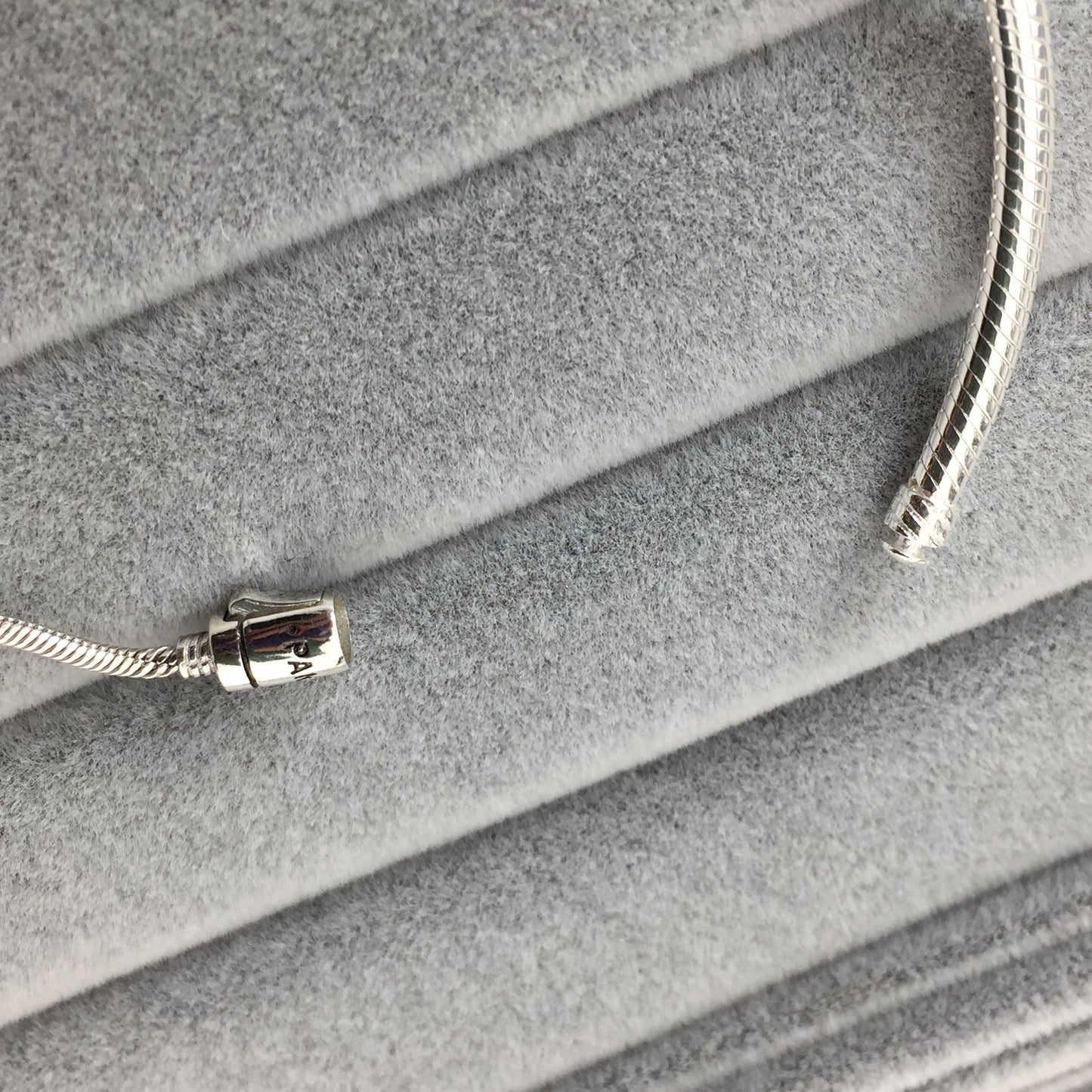 597125CZ
