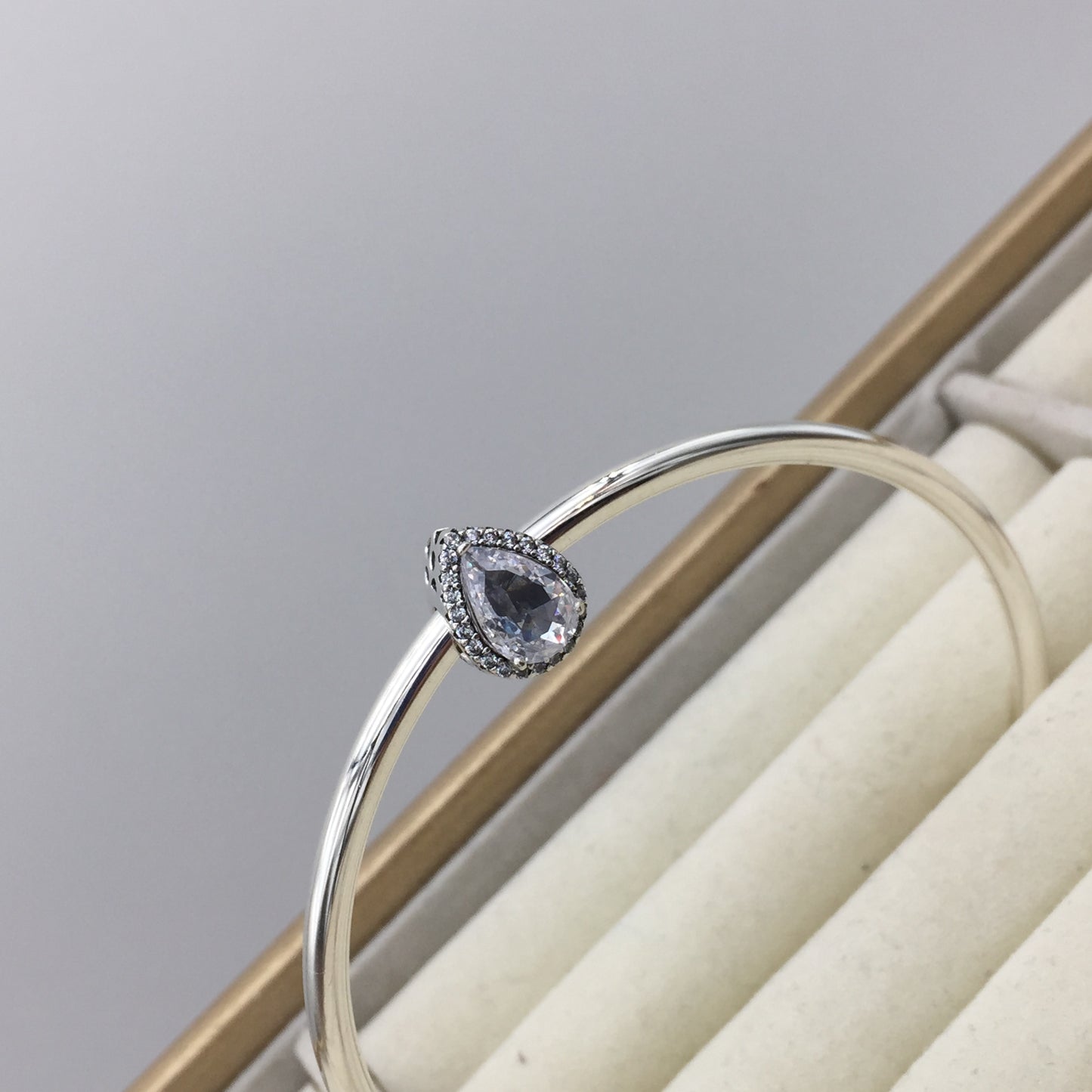 796245CZ