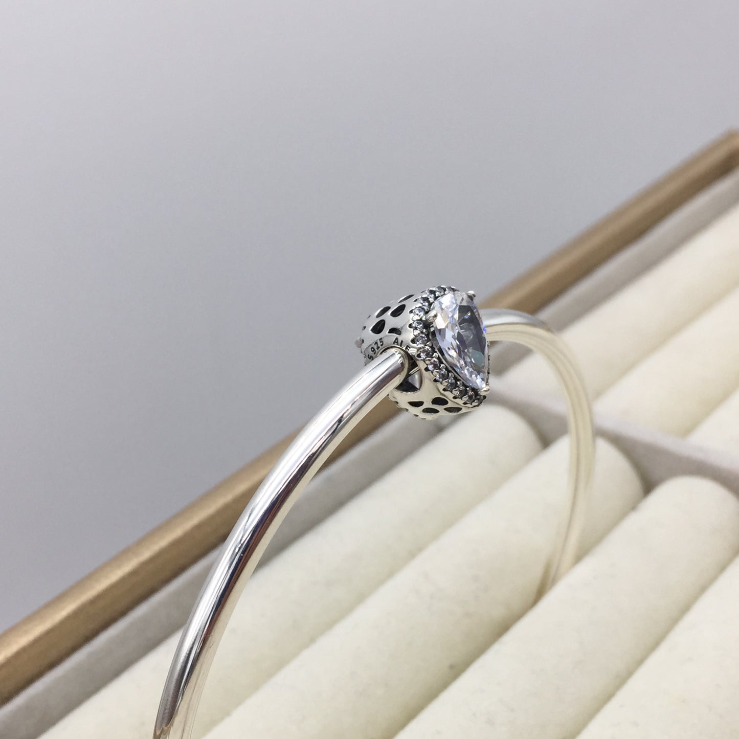 796245CZ