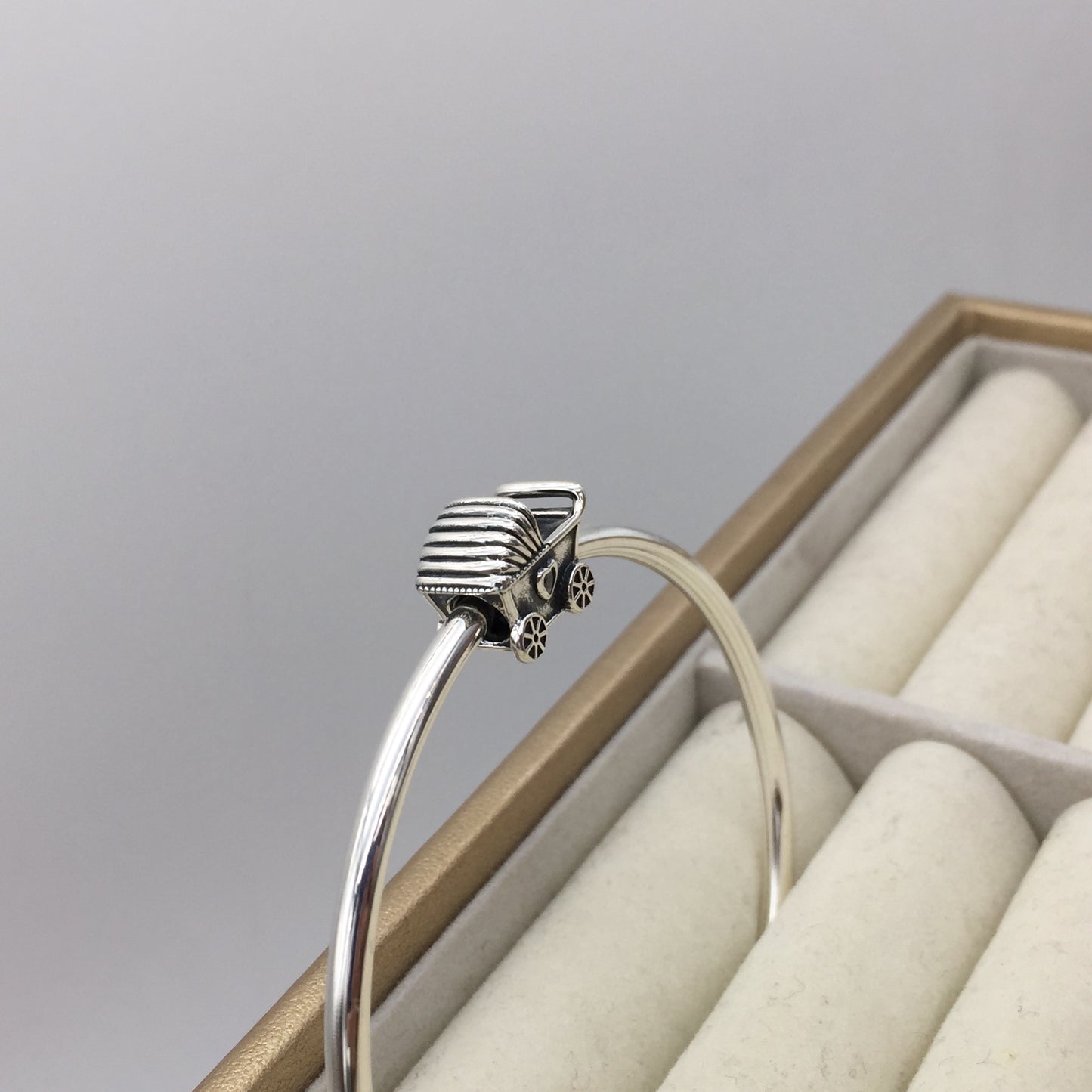 792102CZ