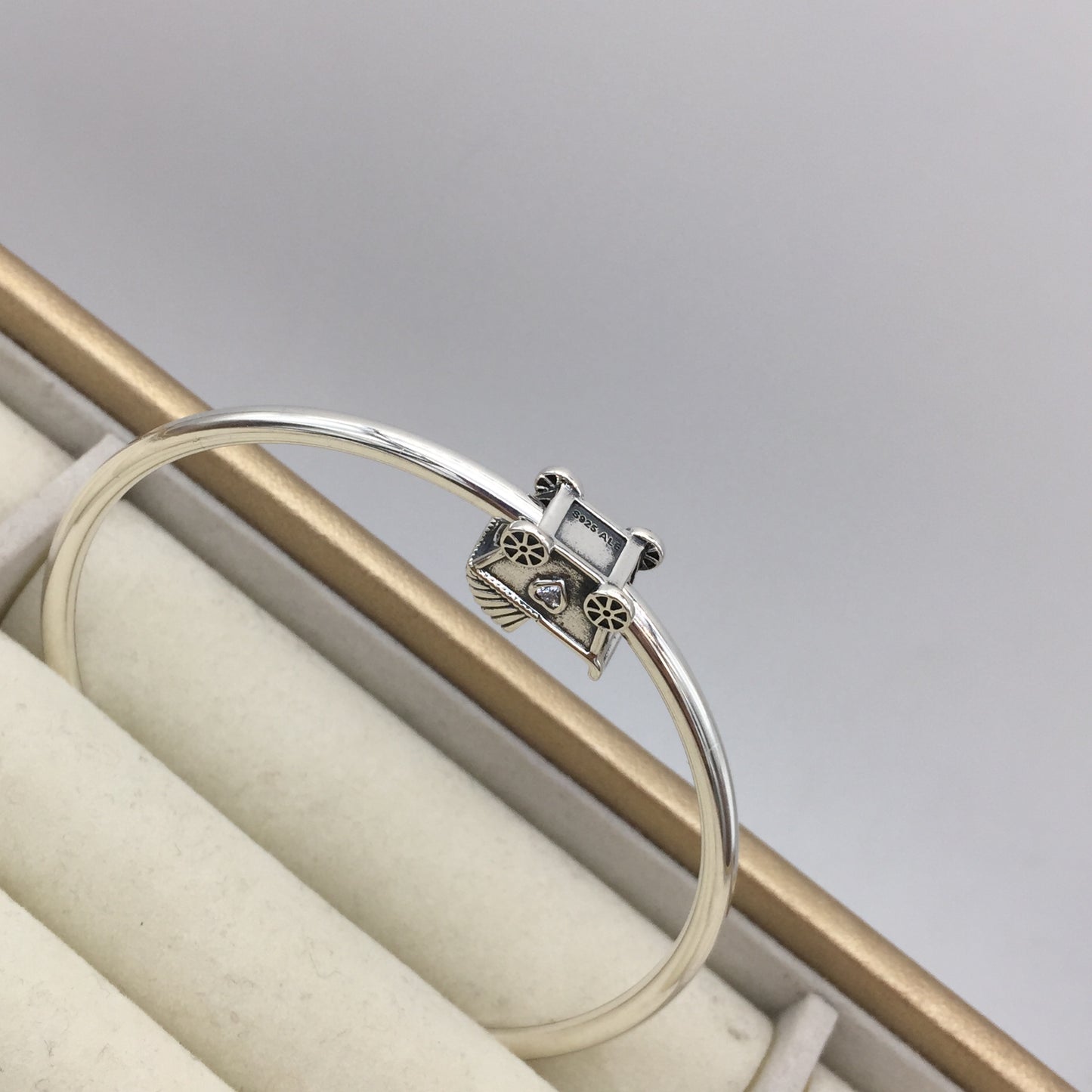 792102CZ