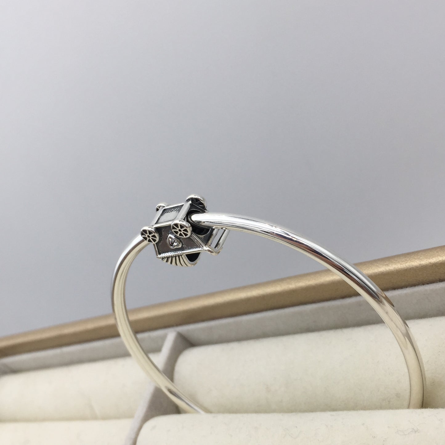 792102CZ