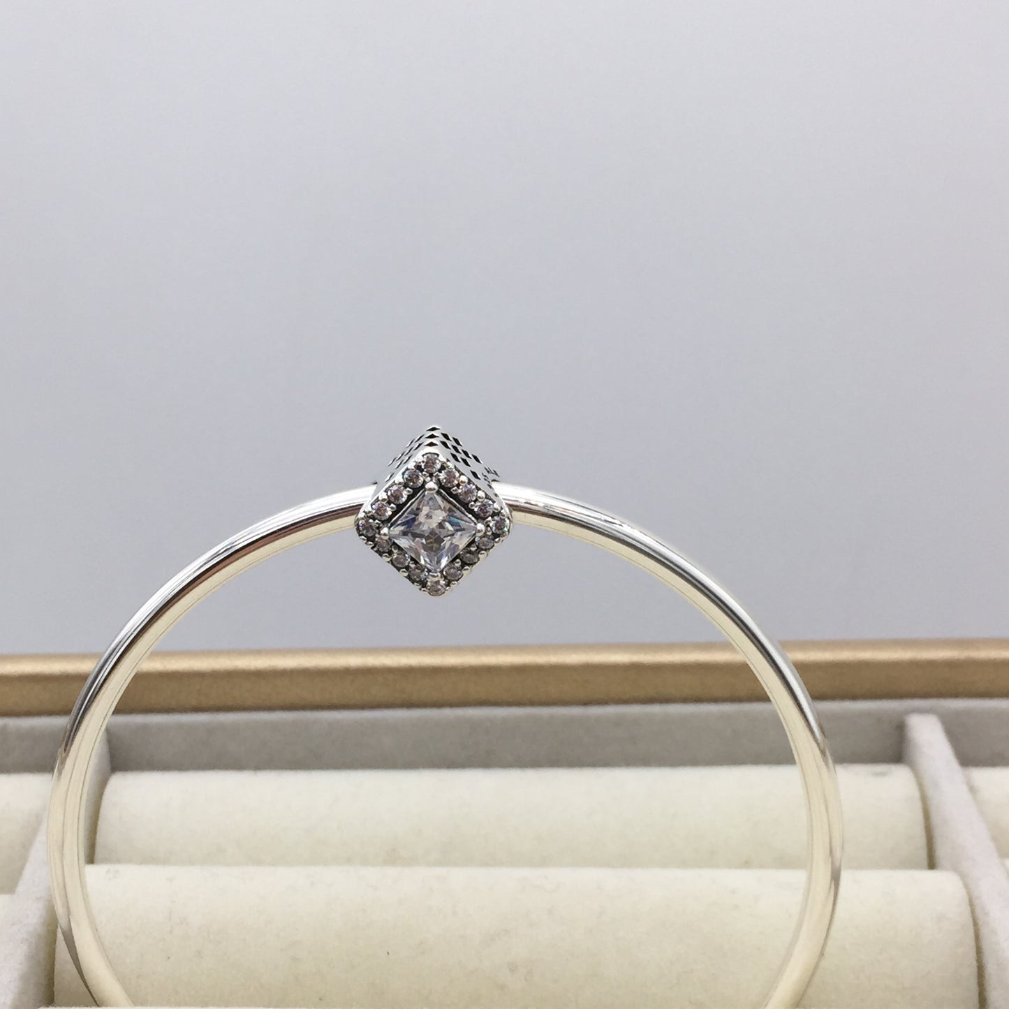 796206CZ