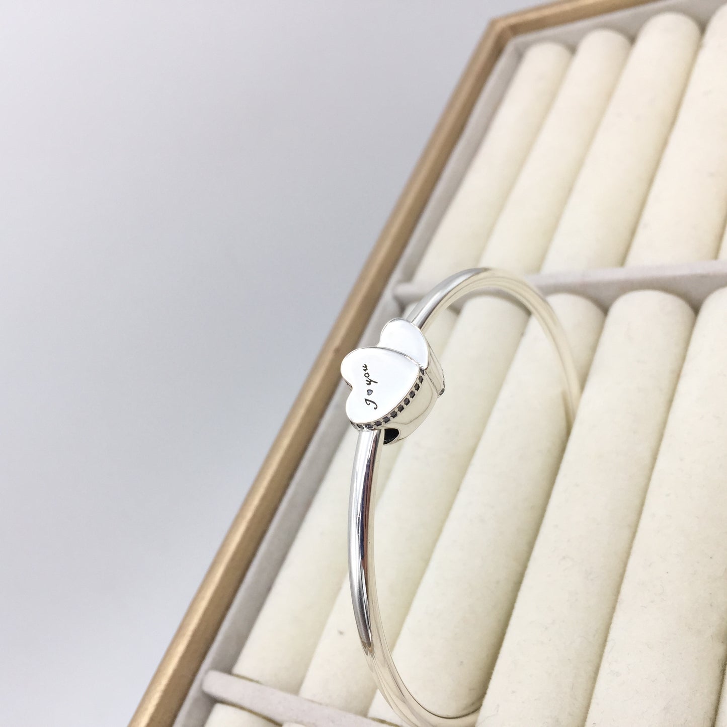 796560CZ
