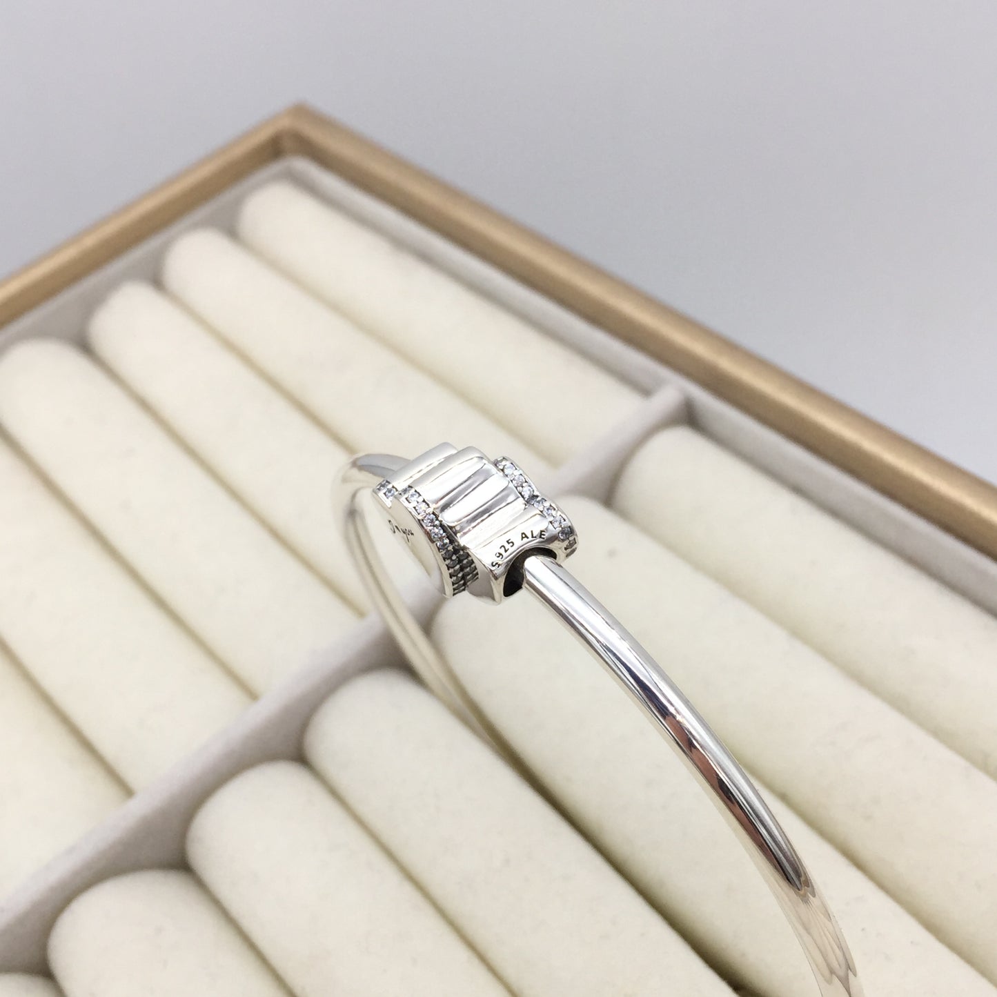 796560CZ