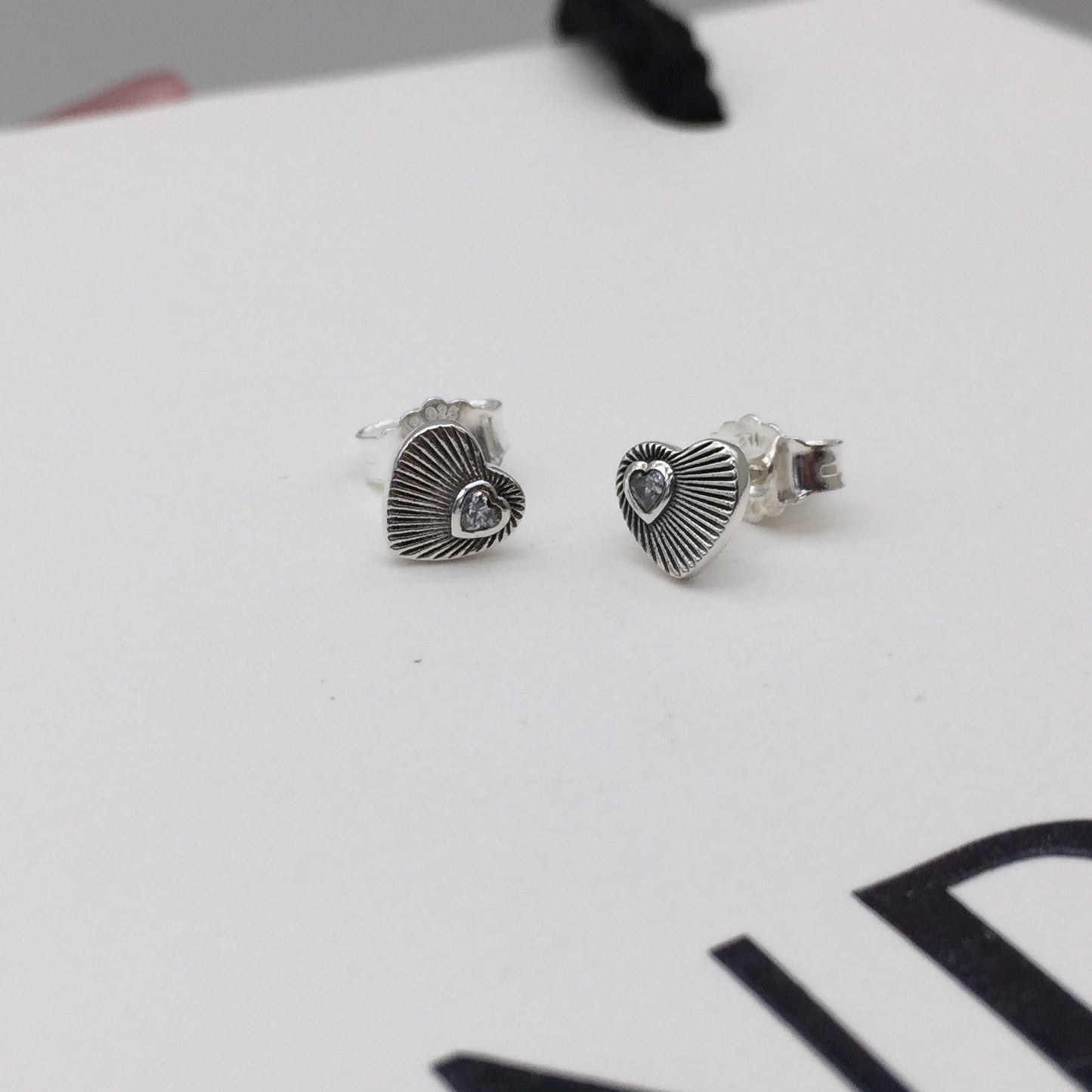 297298CZ