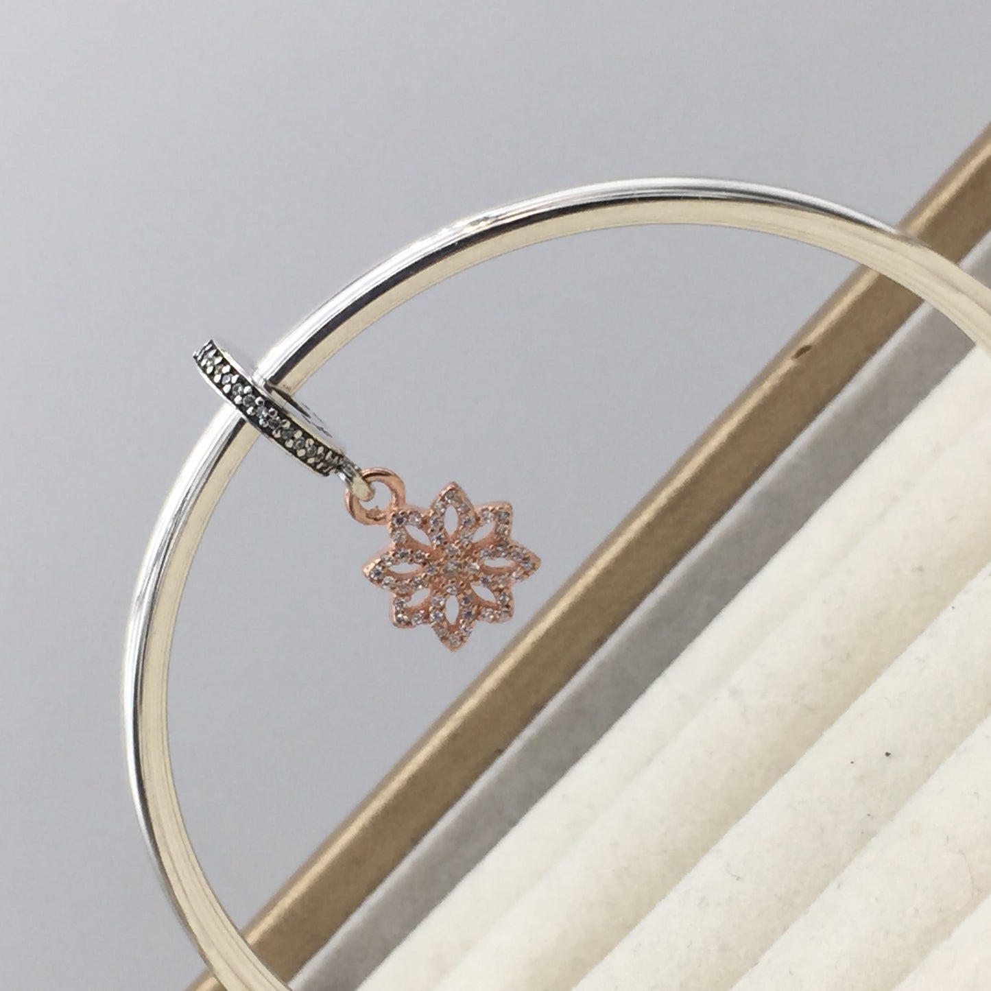 781757CZ