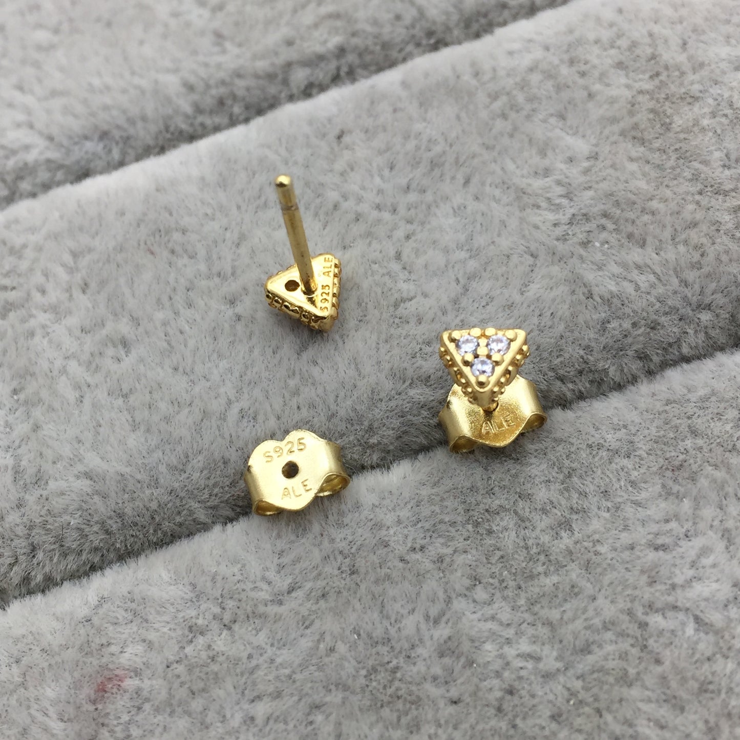 268030CZ