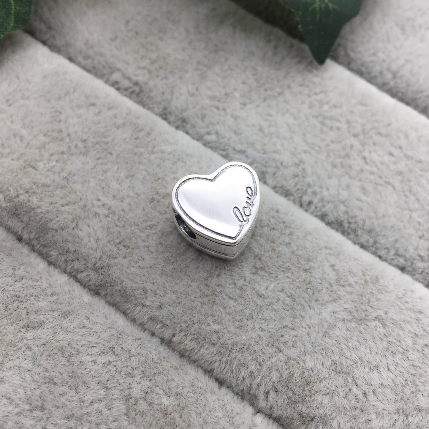 798072CZ