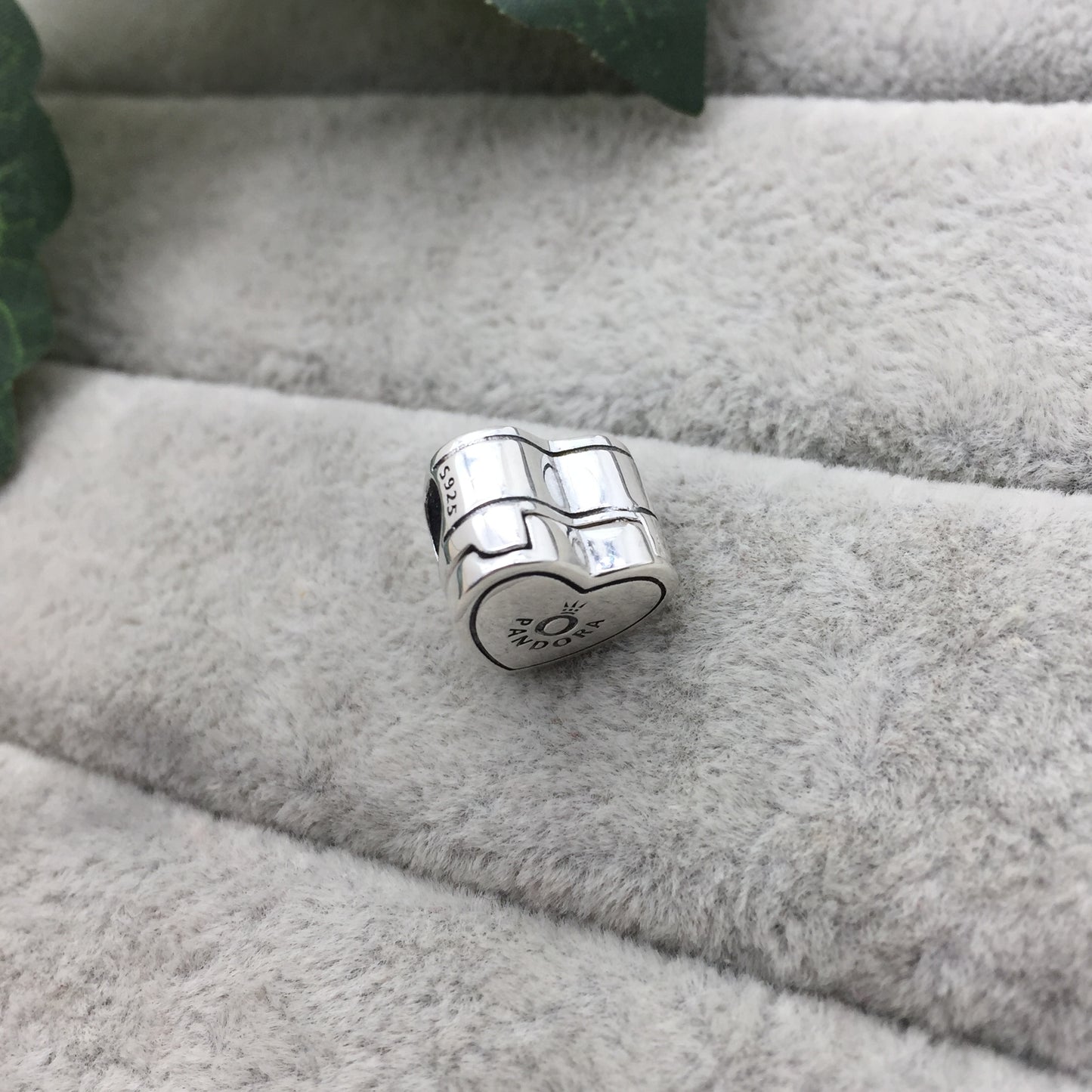 798072CZ