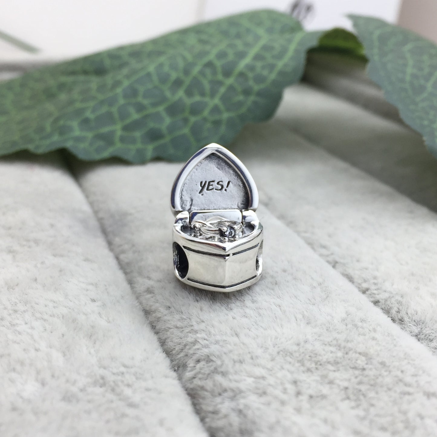 798072CZ