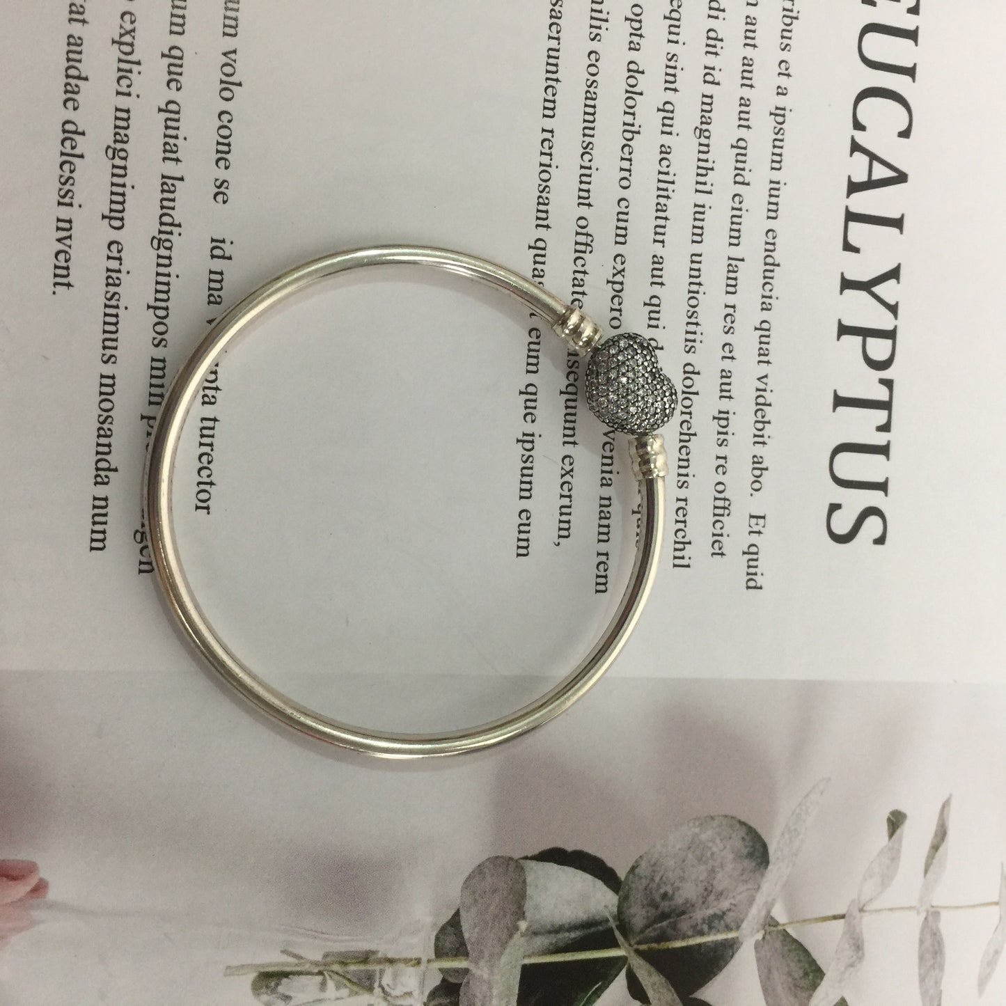 590722CZ