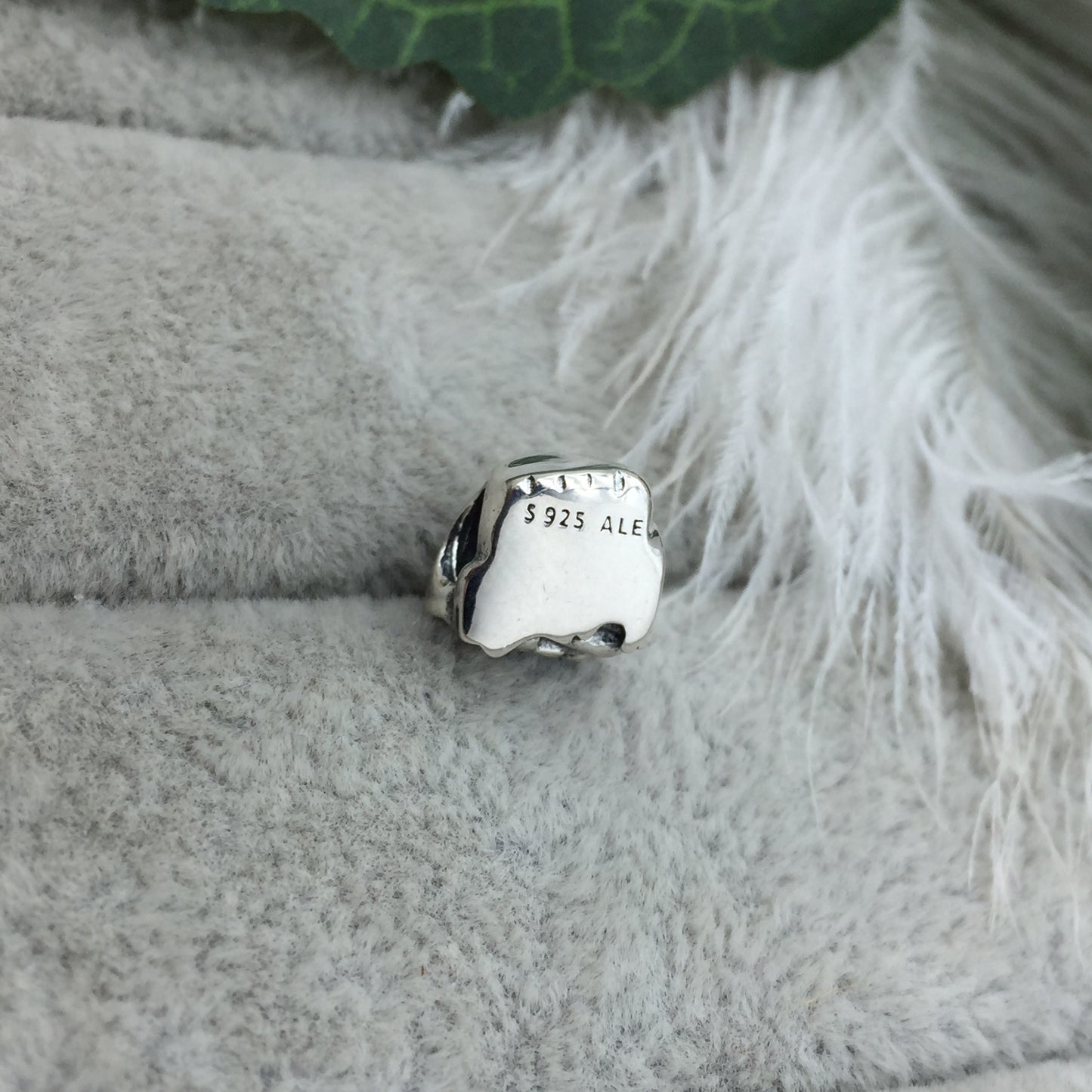 791369