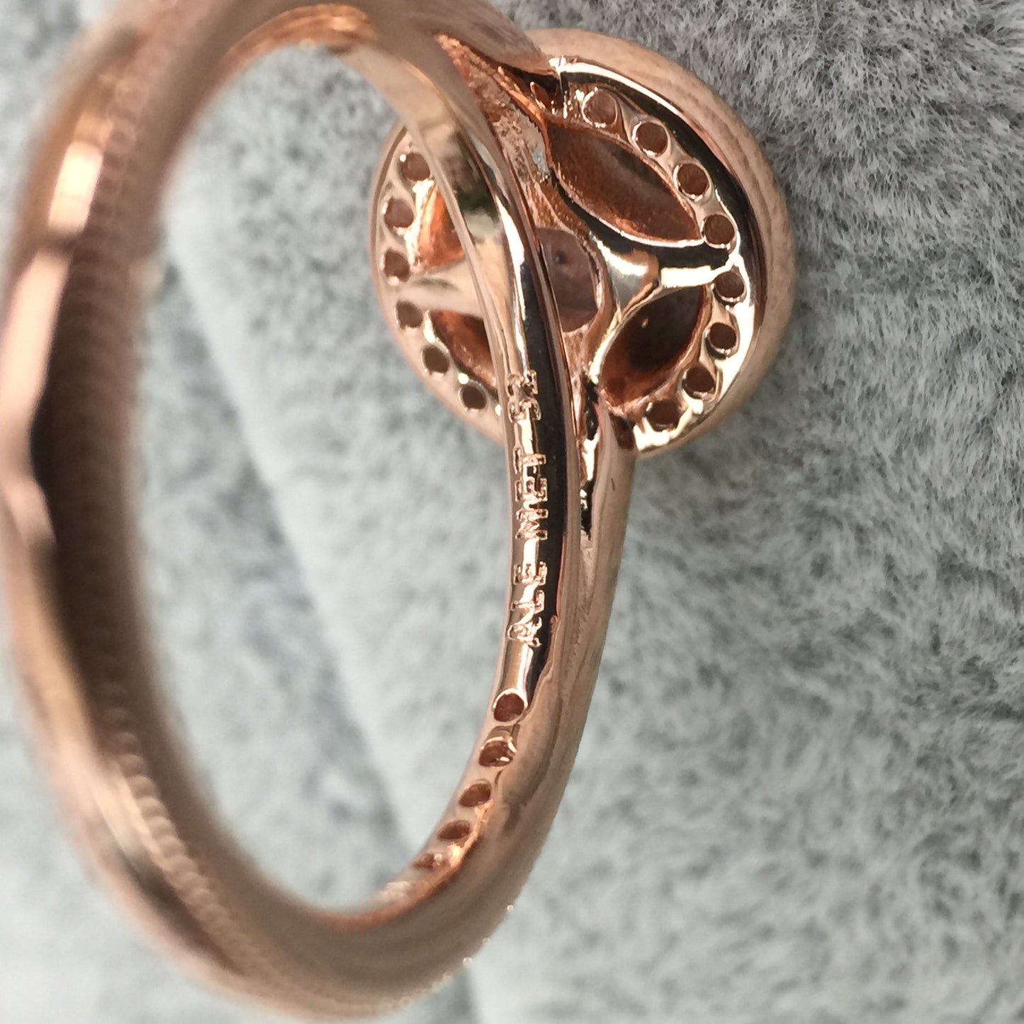 181006CZ