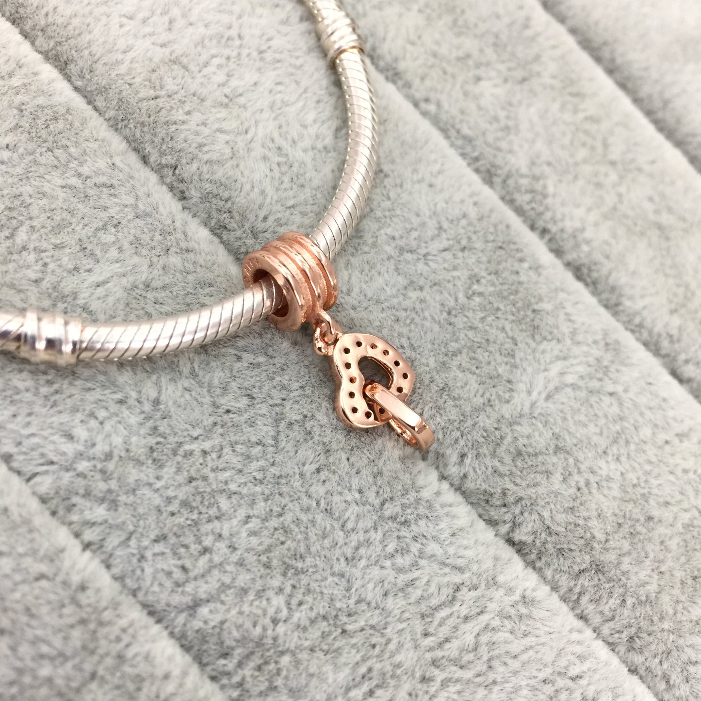781242CZ