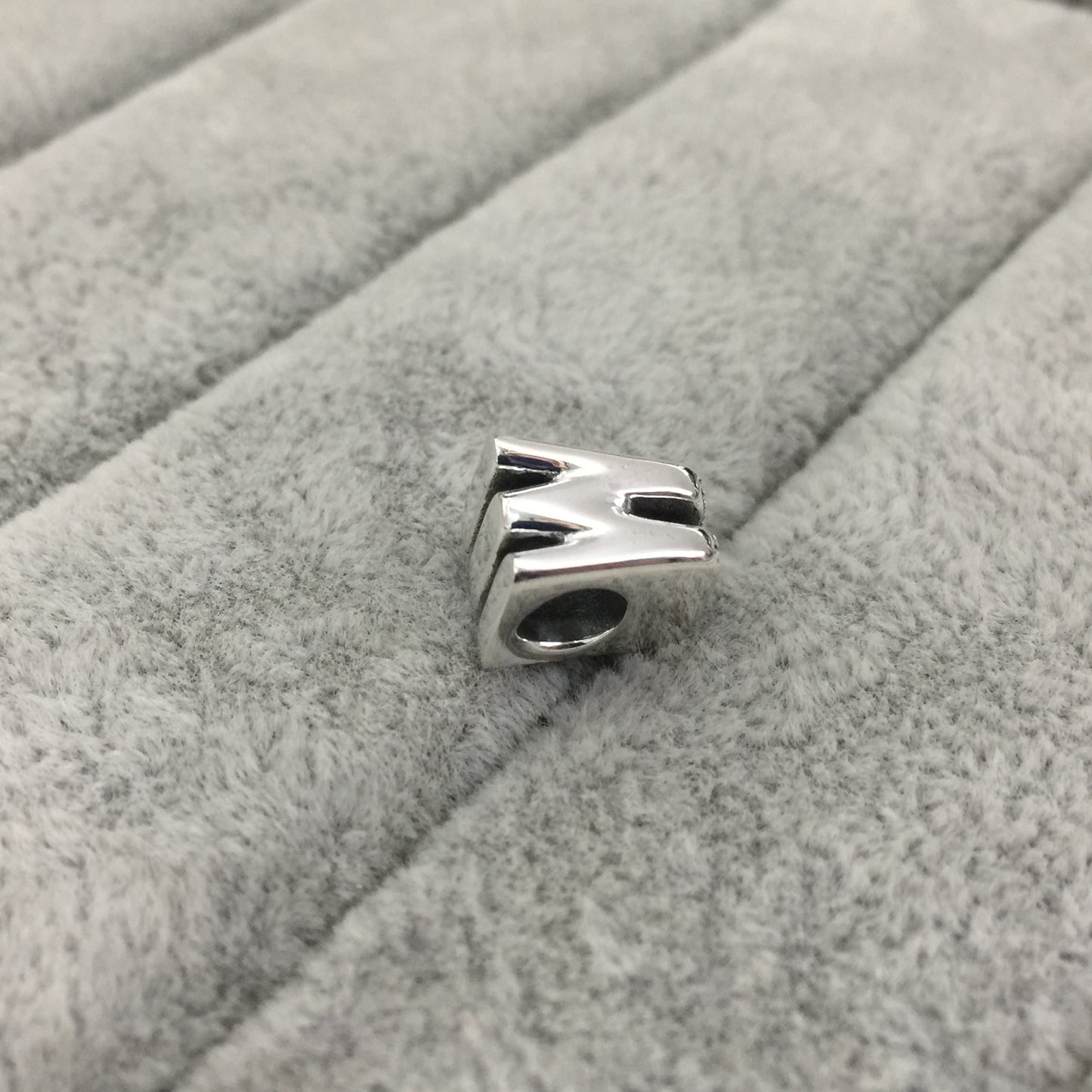 797477