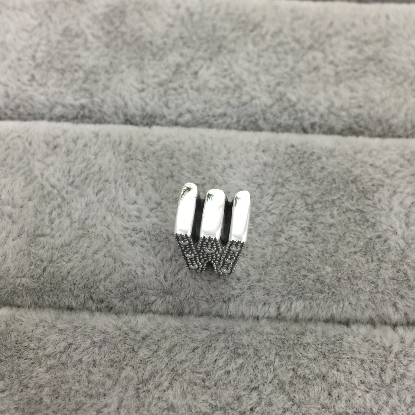 797477