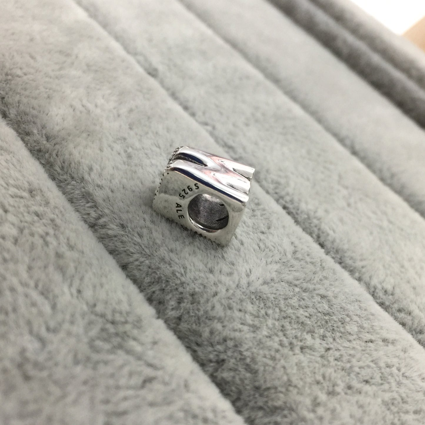 797477