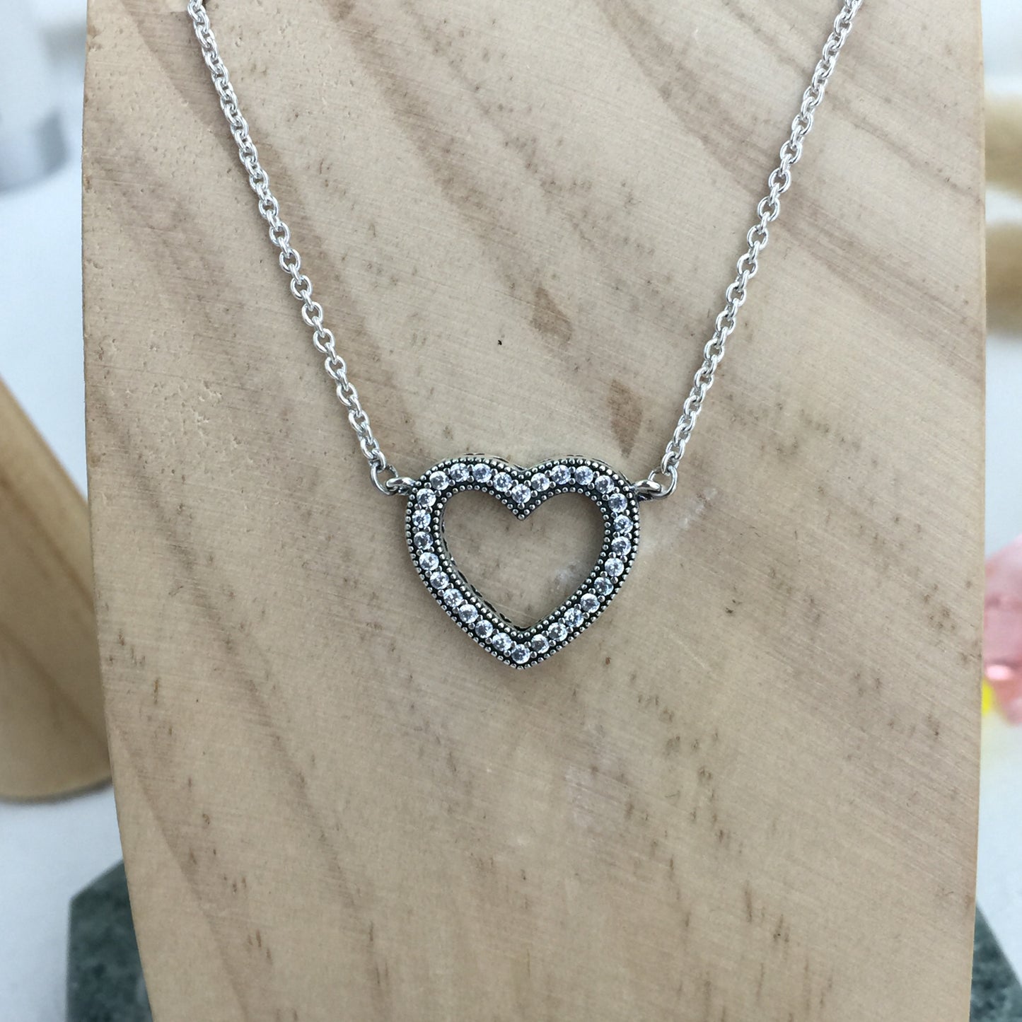 590534CZ