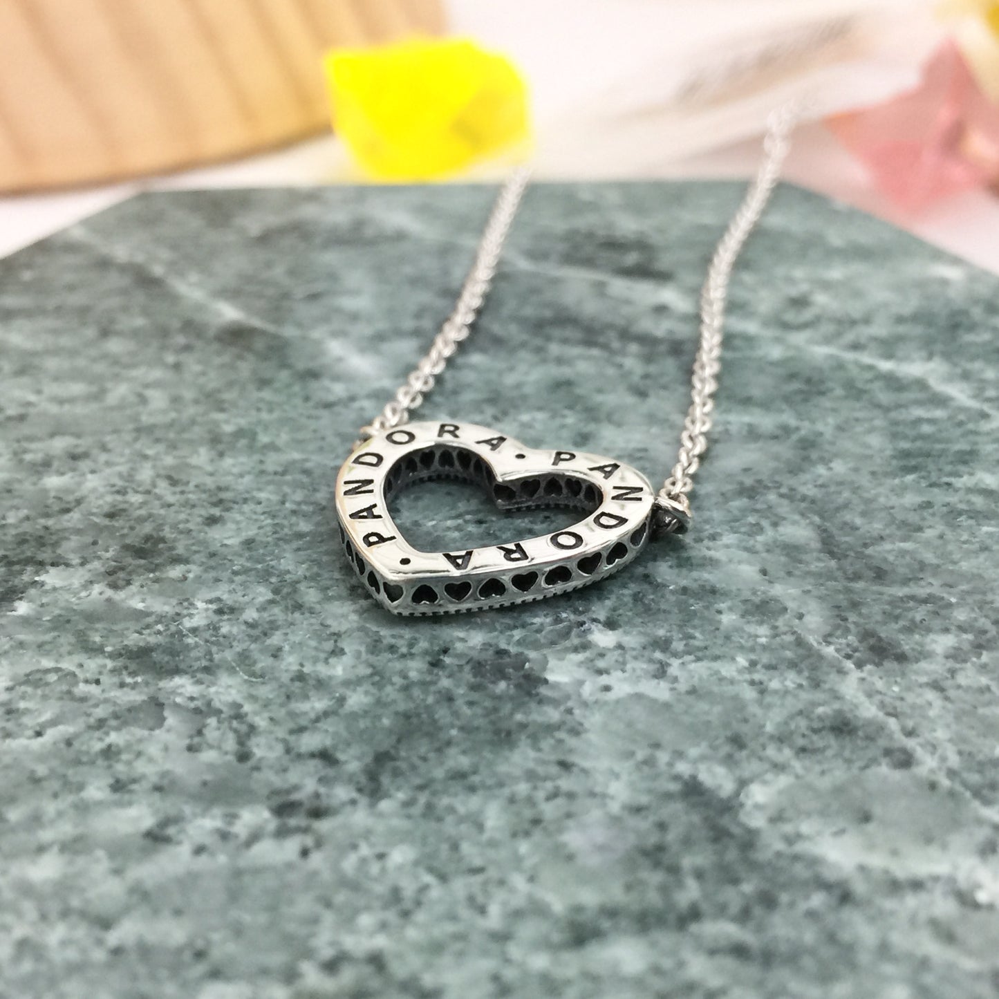 590534CZ