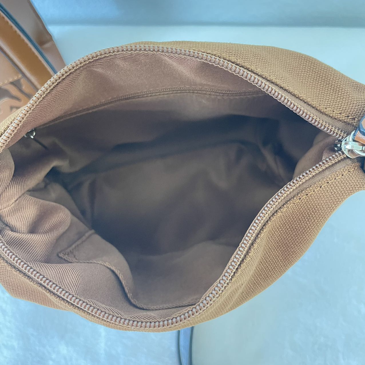 TO-BAG095