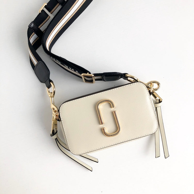 MJ BAG-122